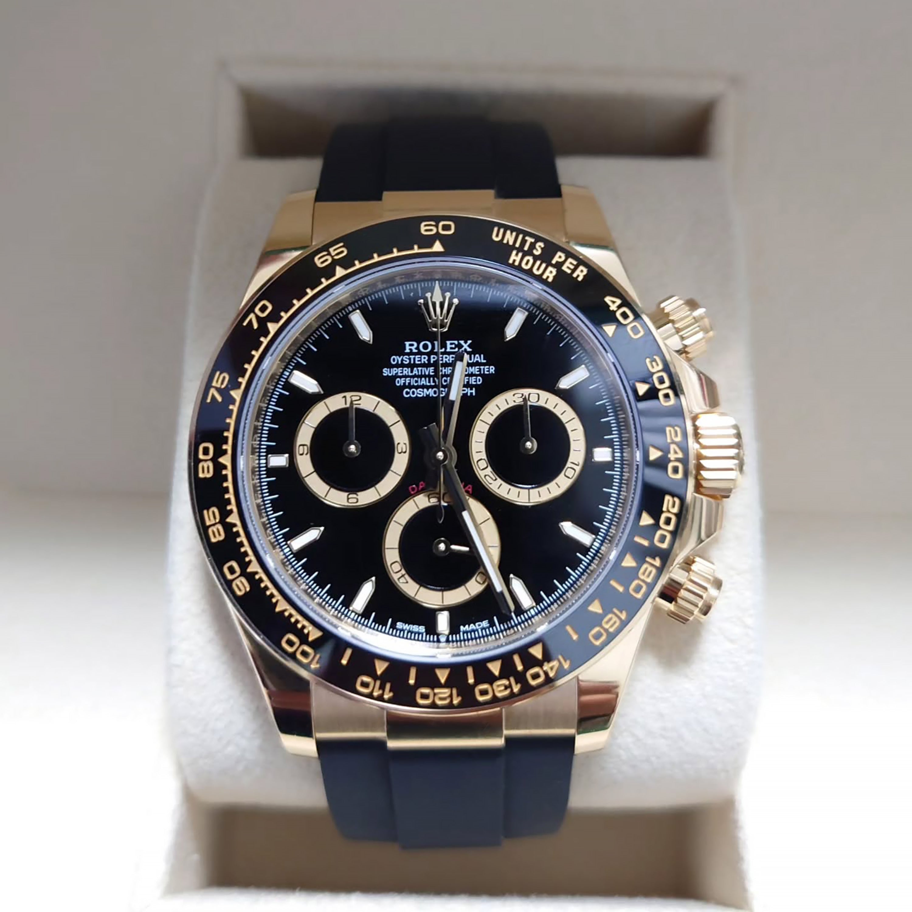 Rolex Cosmograph Daytona 40mm, 18k Yellow Gold, Ref# 126518ln-0008