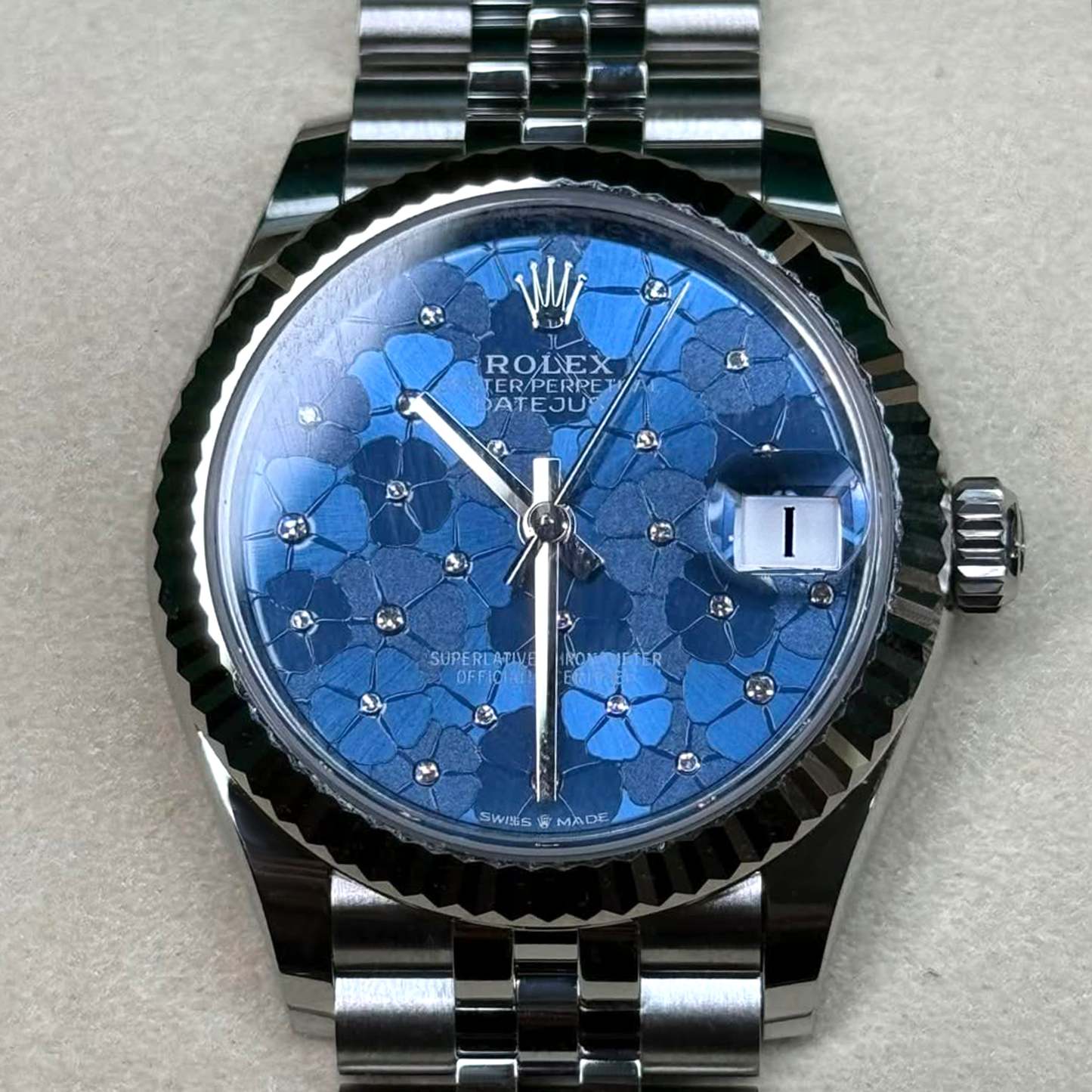 Rolex Datejust 31mm, Oystersteel and 18k White Gold and Diamonds, Ref# 278274-0036