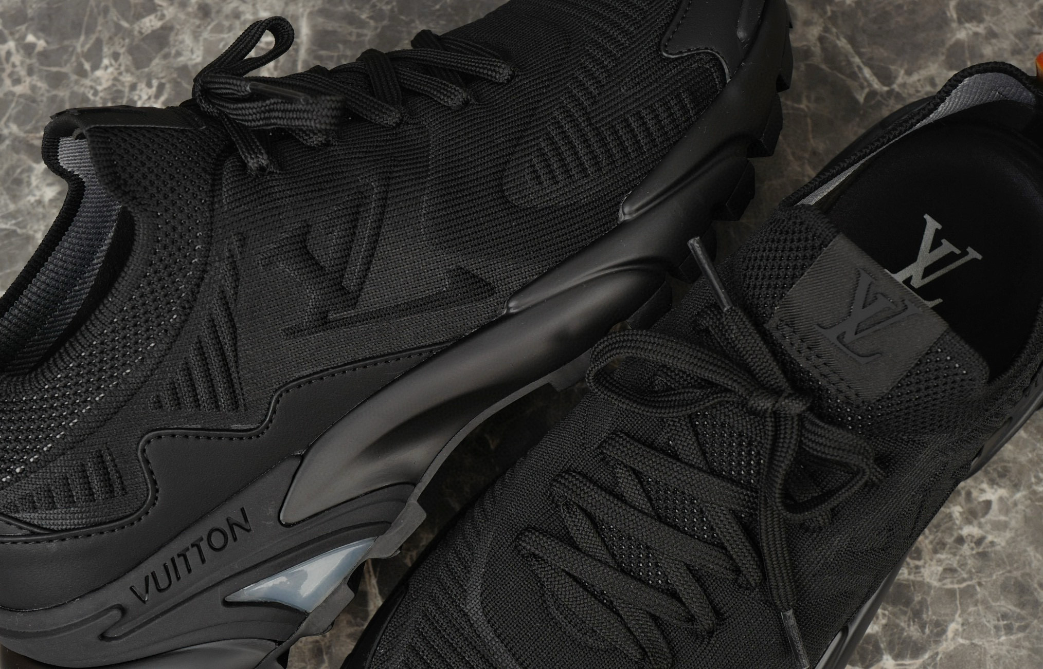 louis-vuitton-sneaker-lsvt1515-1440