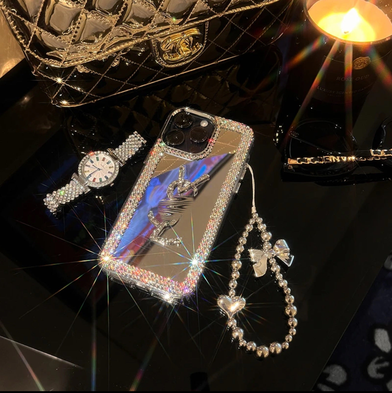 glamorous-beauty-mirror-iphone-case-makeup-style-on-the-go-9108