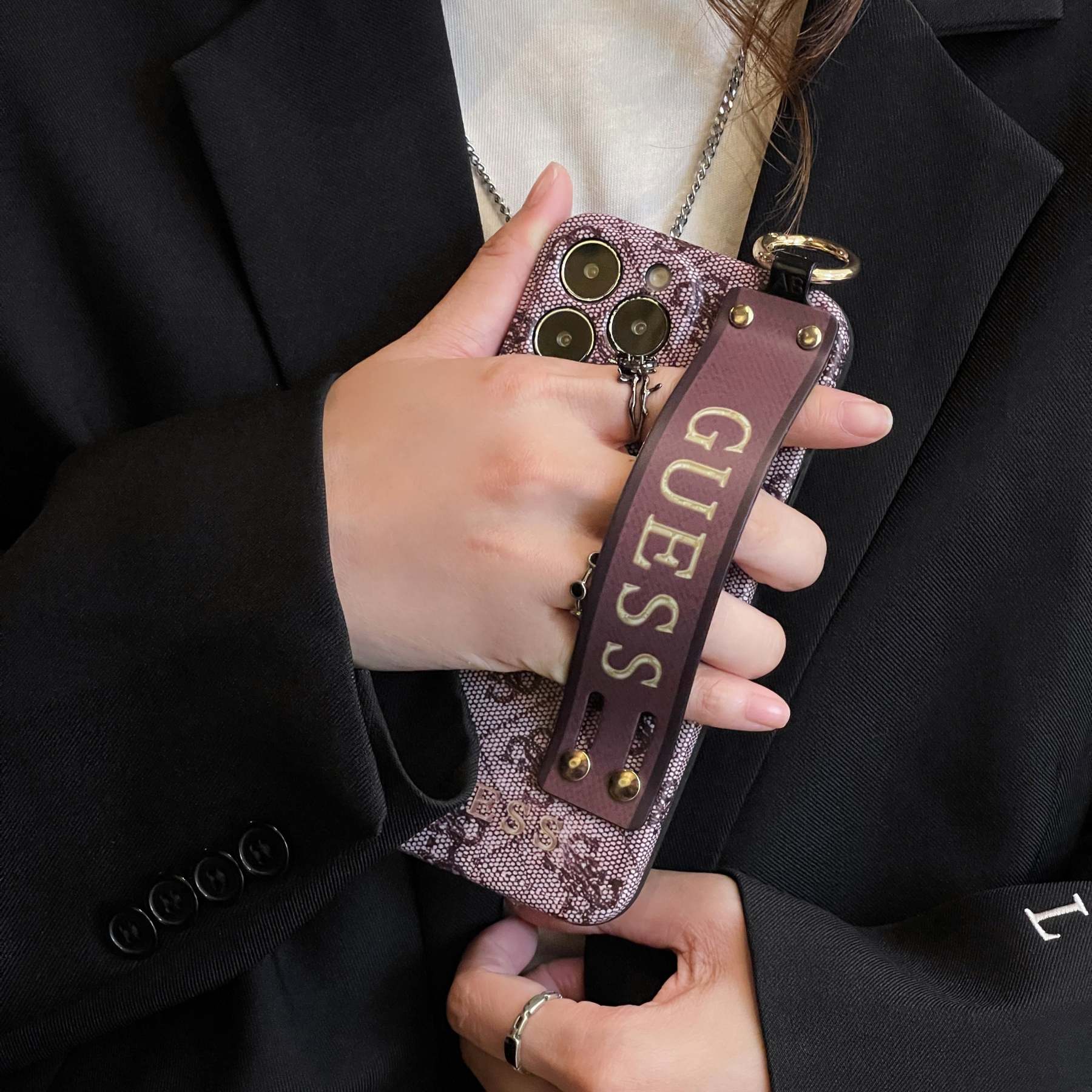 gue-wristband-iphone-case-4381