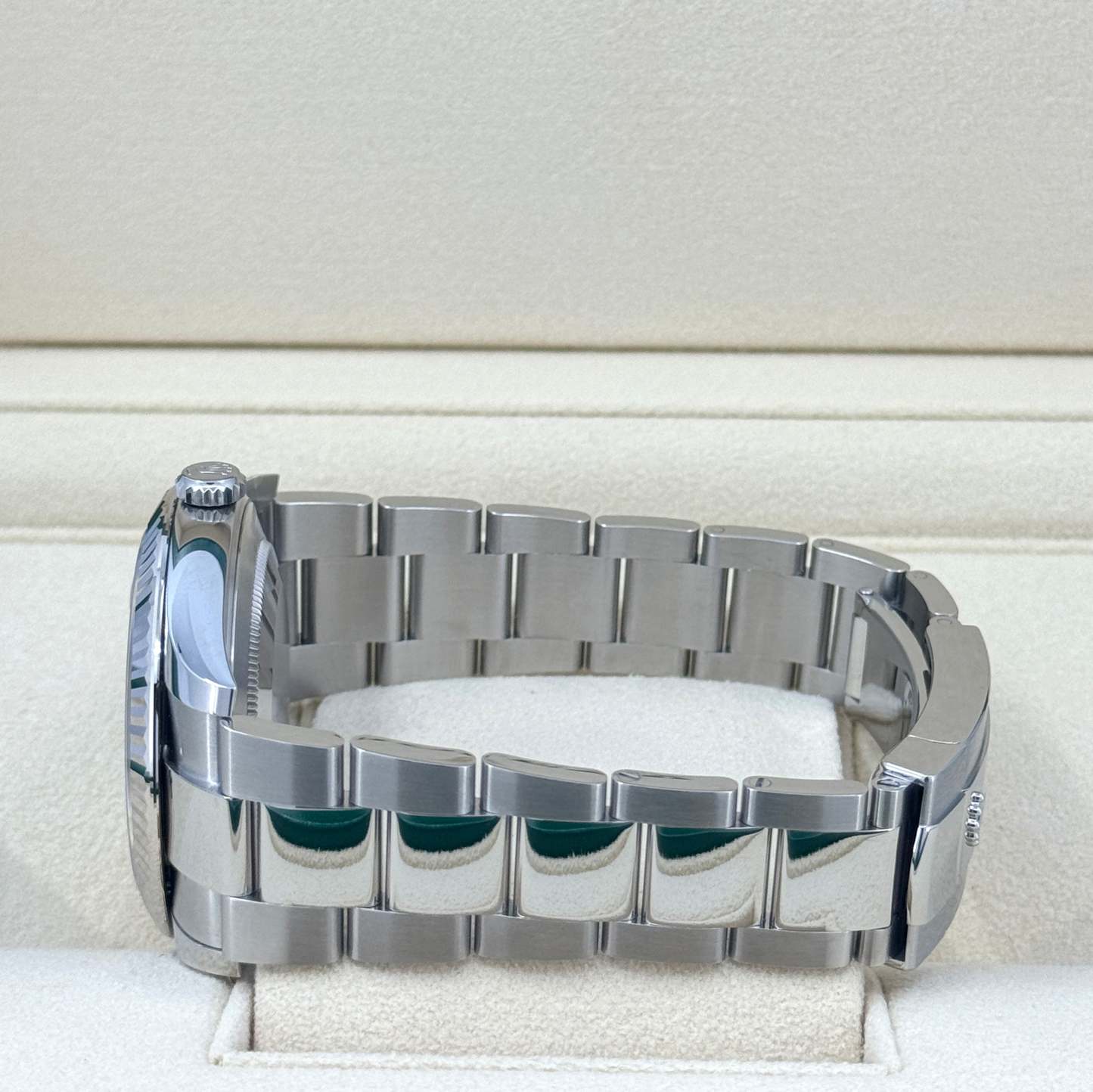 Rolex Datejust 41mm, Oystersteel and 18k White Gold, Ref# 126334-0027