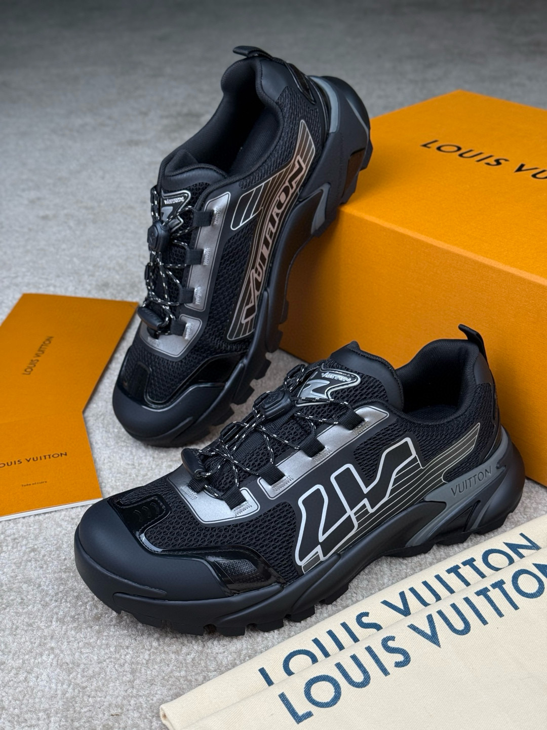 louis-vuitton-sneaker-lsvt1508-6838