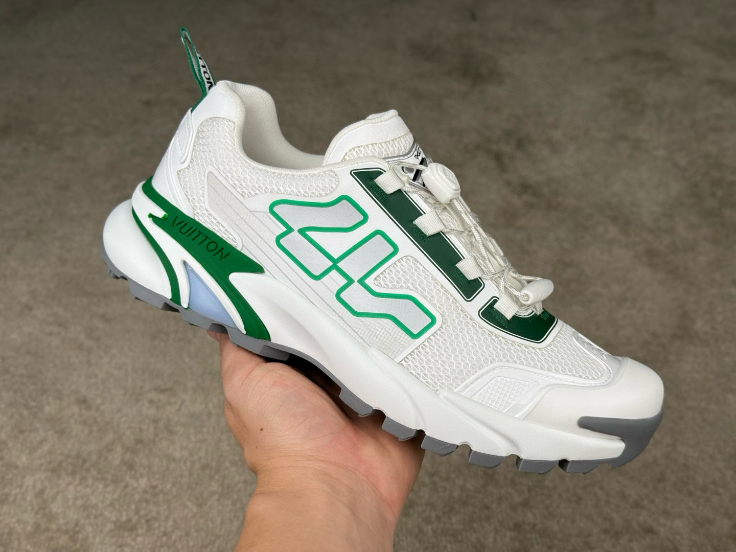 louis-vuitton-sneaker-lsvt1511-7036