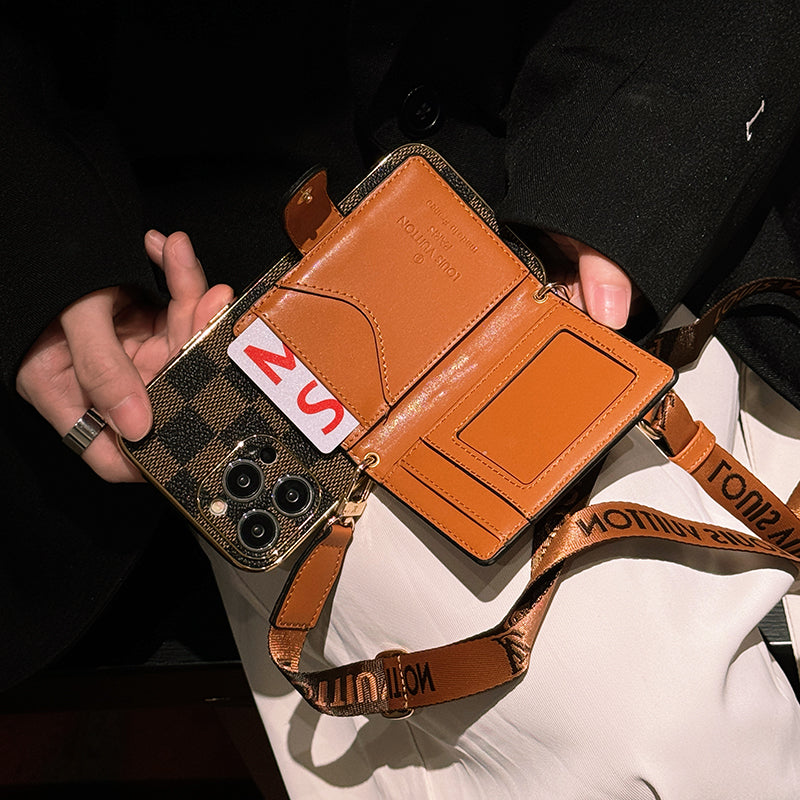 lou-chain-iphone-case-6296