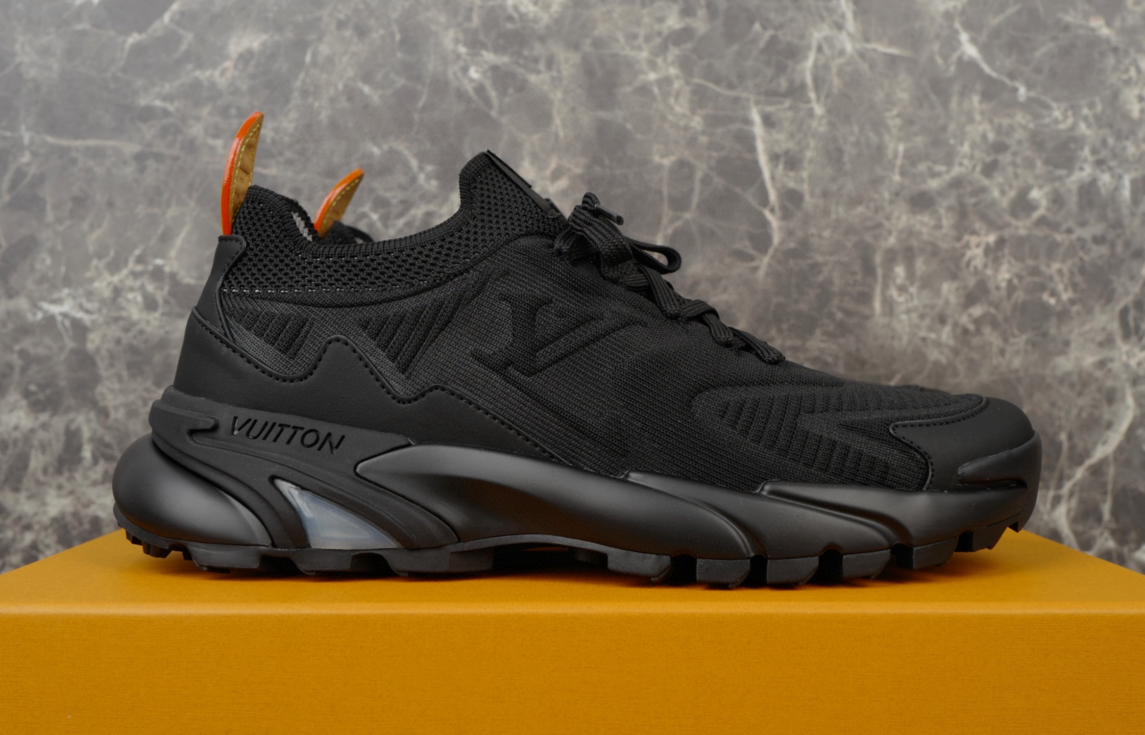 louis-vuitton-sneaker-lsvt1515-1440