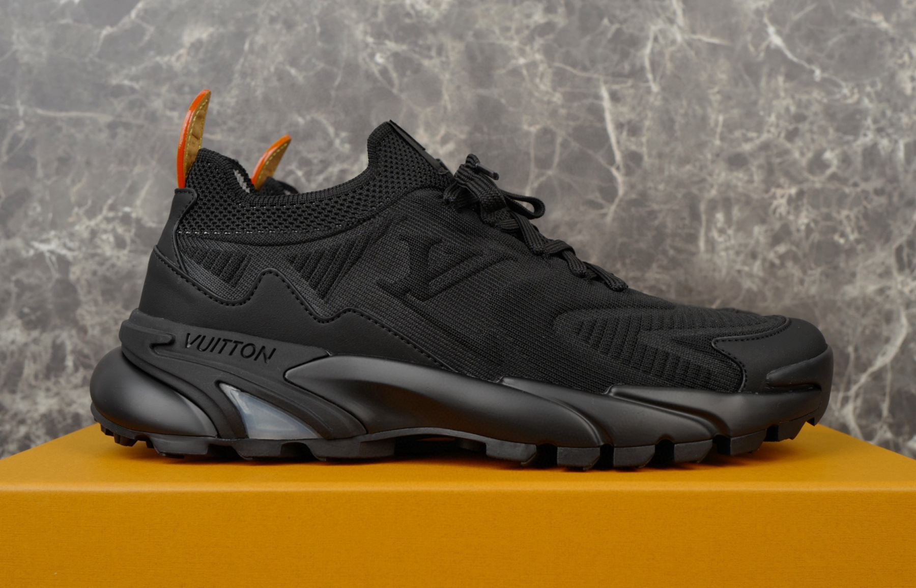 louis-vuitton-sneaker-lsvt1515-1440