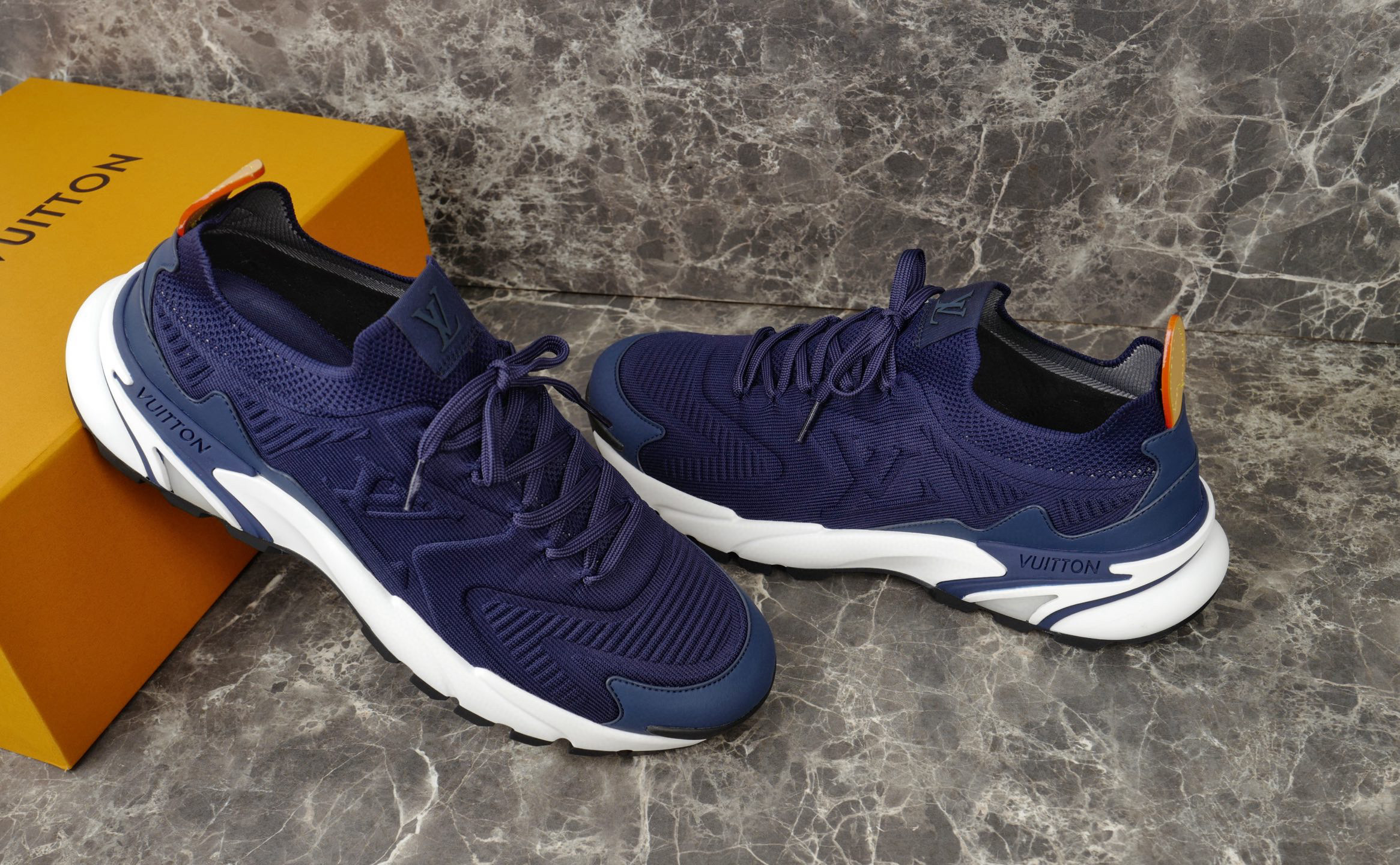 louis-vuitton-sneaker-lsvt1513-6732