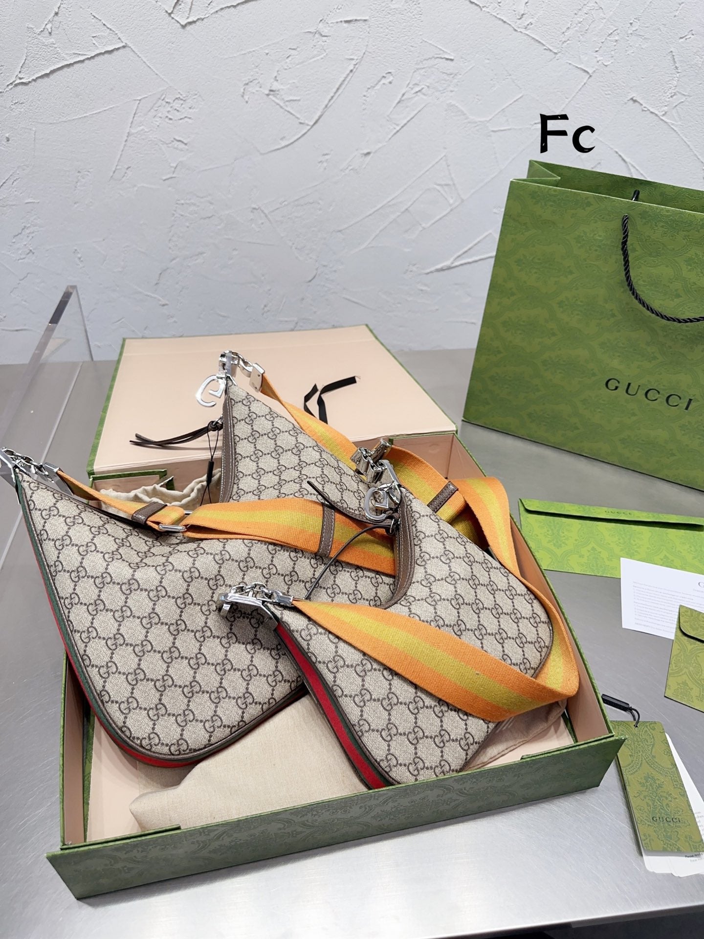 gc484-gc-attache-small-large-shoulder-bag-1539