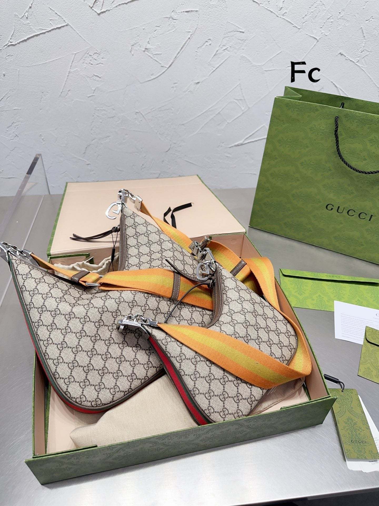 gc484-gc-attache-small-large-shoulder-bag-1539