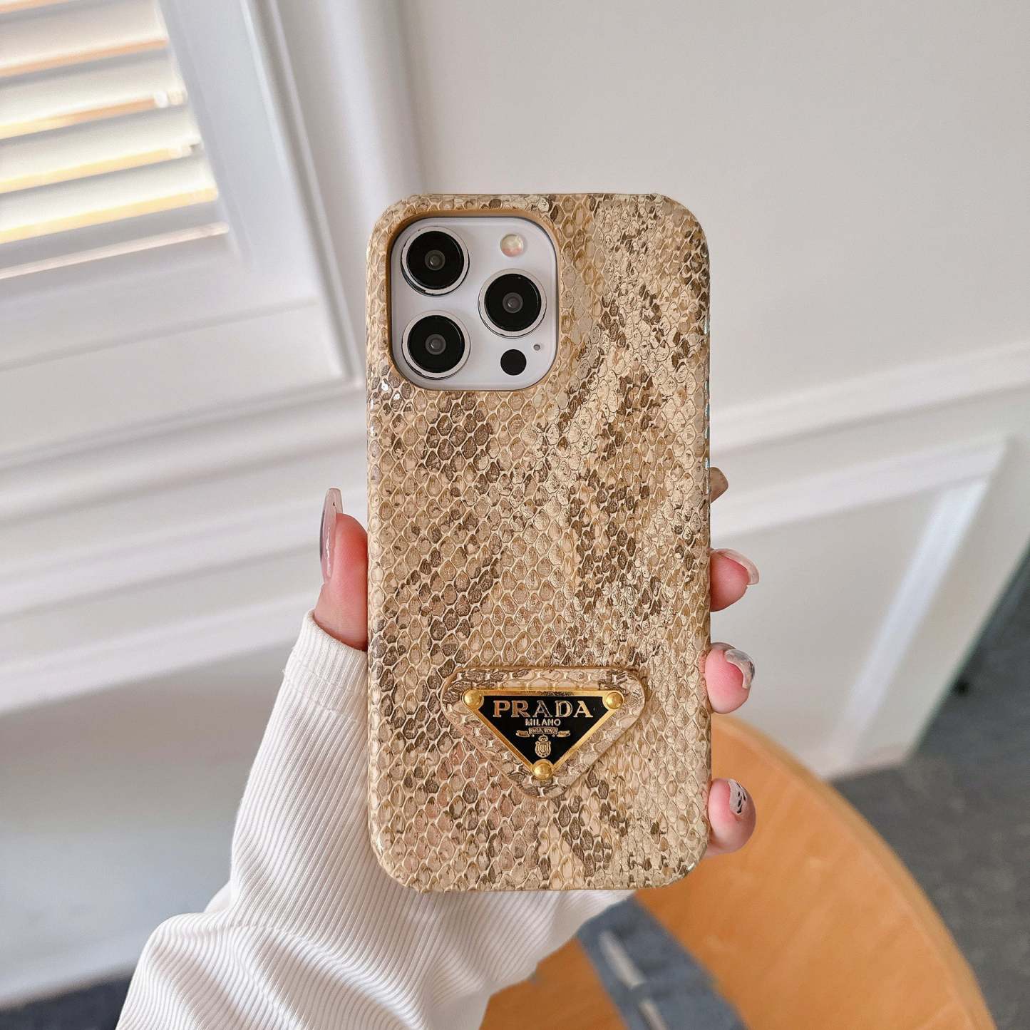 pra-gradient-color-iphone-case-678