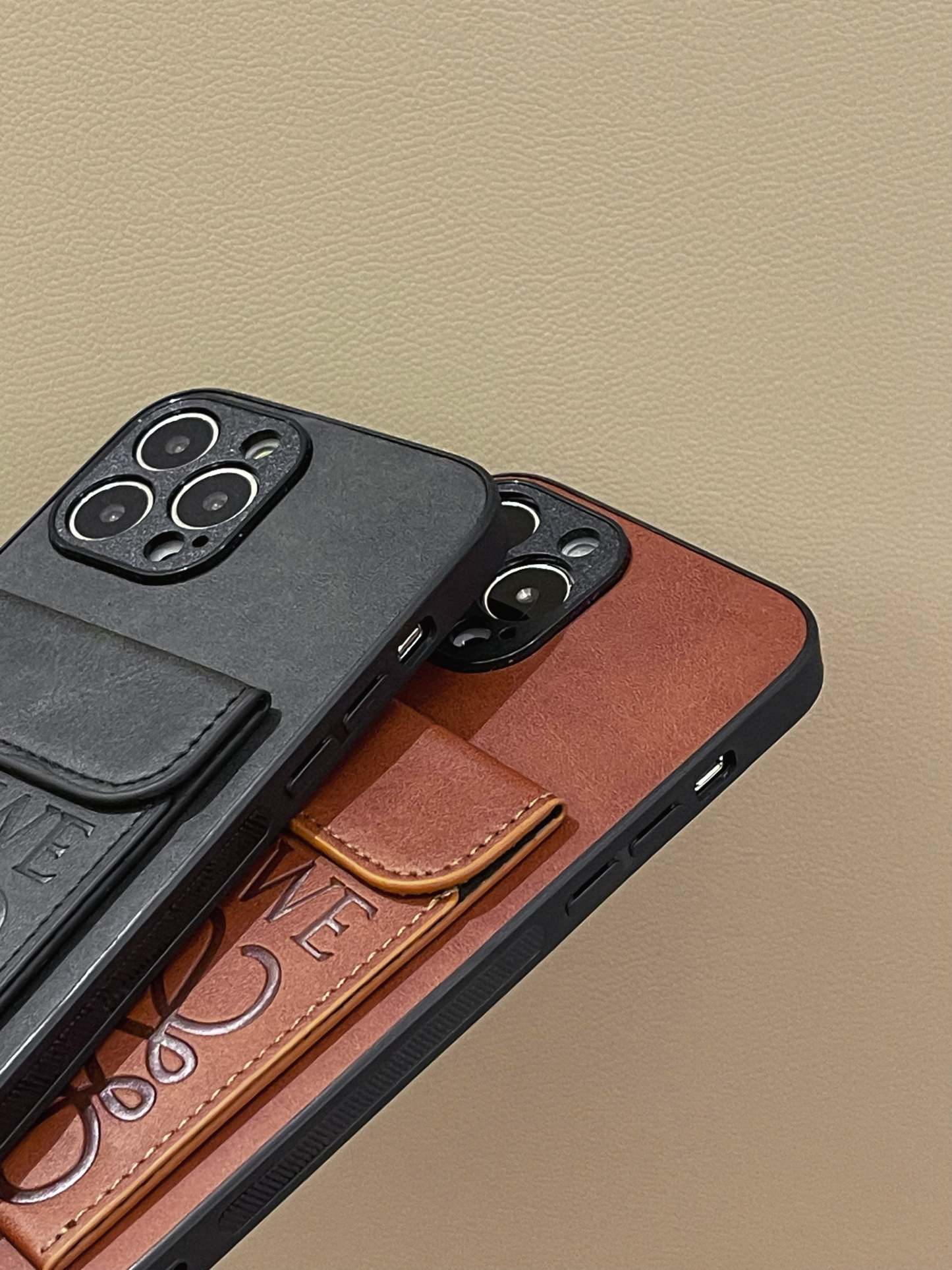 loewe-iphone-case-with-card-holder-brown-lzp241448-9625