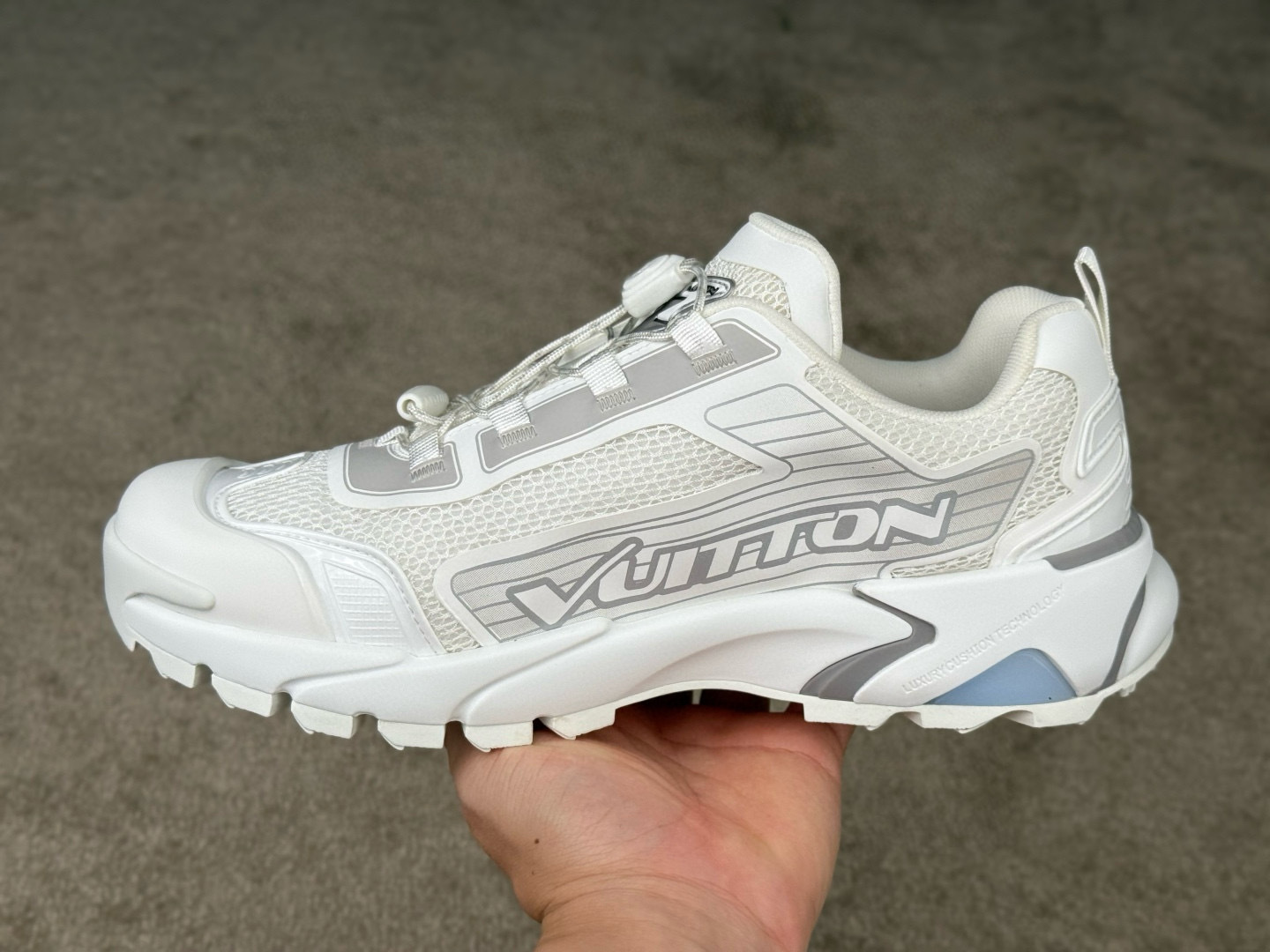 louis-vuitton-sneaker-lsvt1510-7245