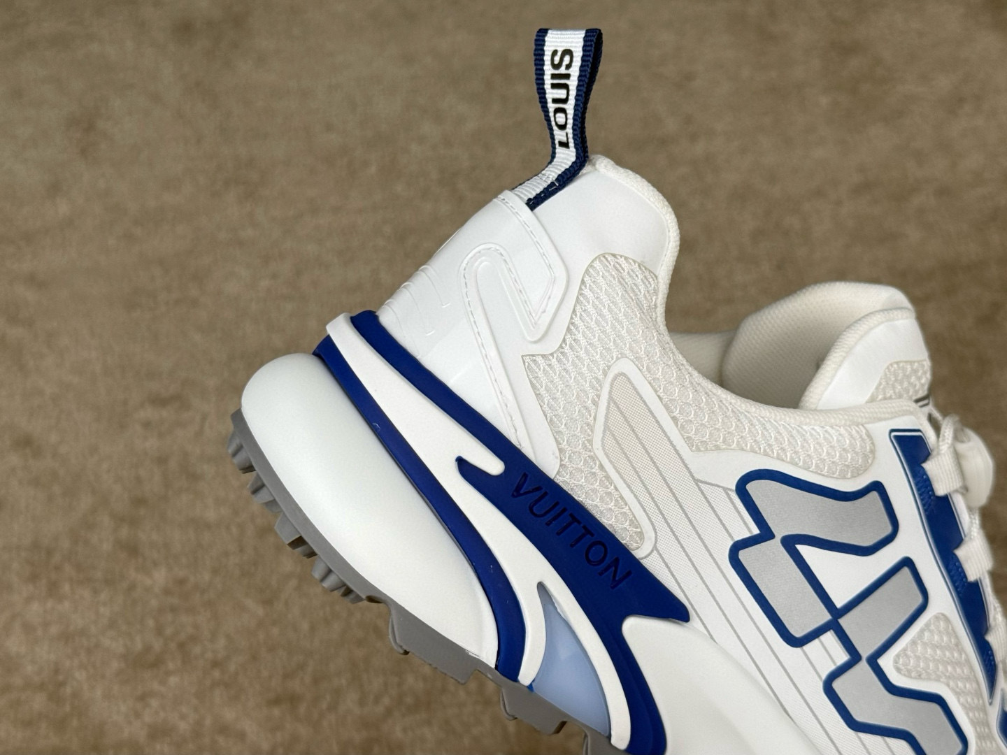 louis-vuitton-sneaker-lsvt1509-1477