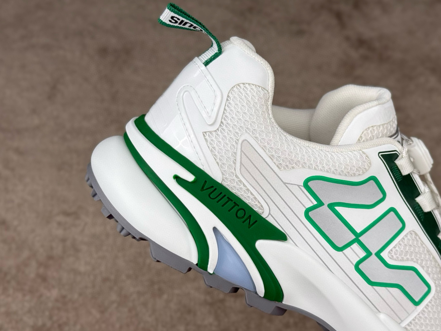 louis-vuitton-sneaker-lsvt1511-7036