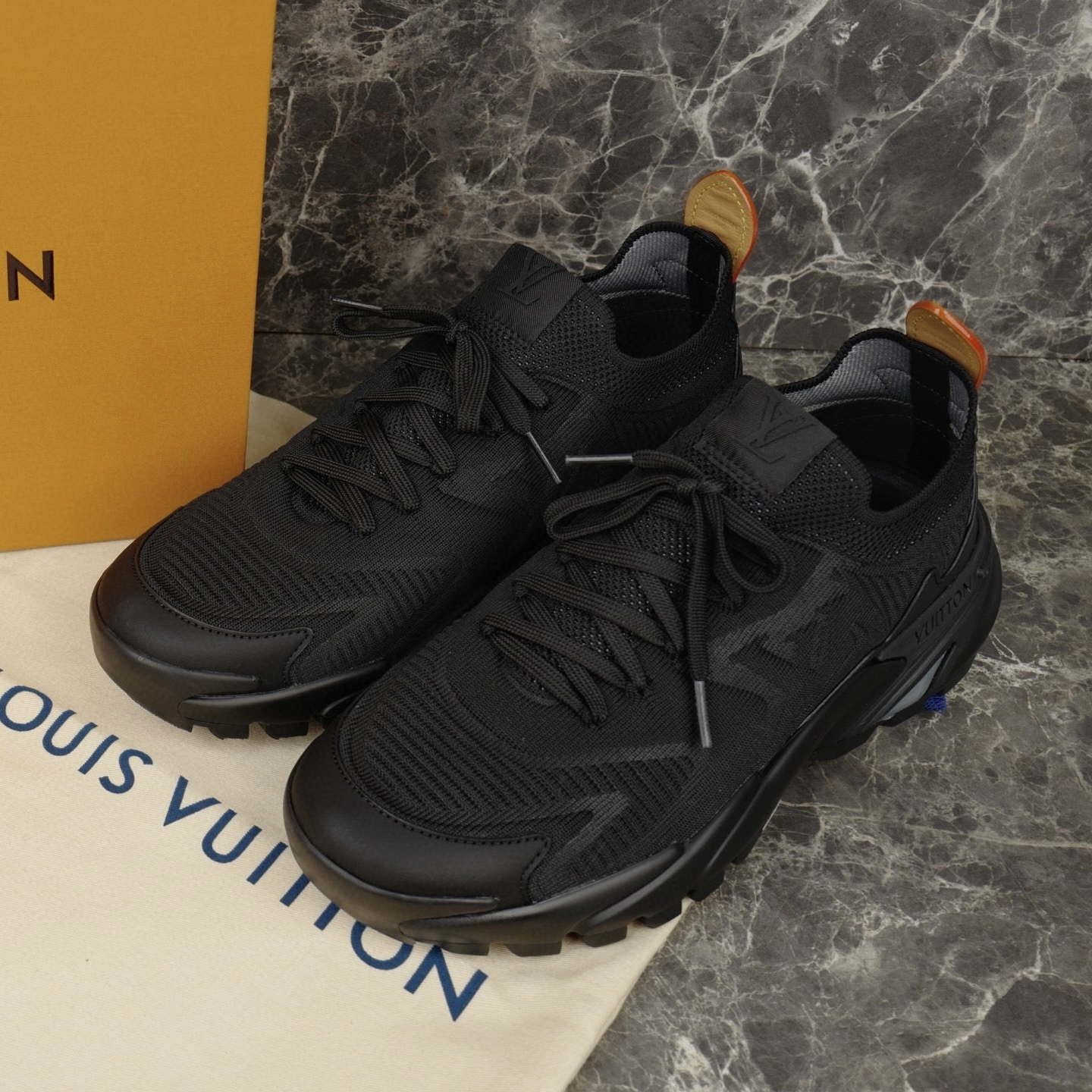 louis-vuitton-sneaker-lsvt1515-1440