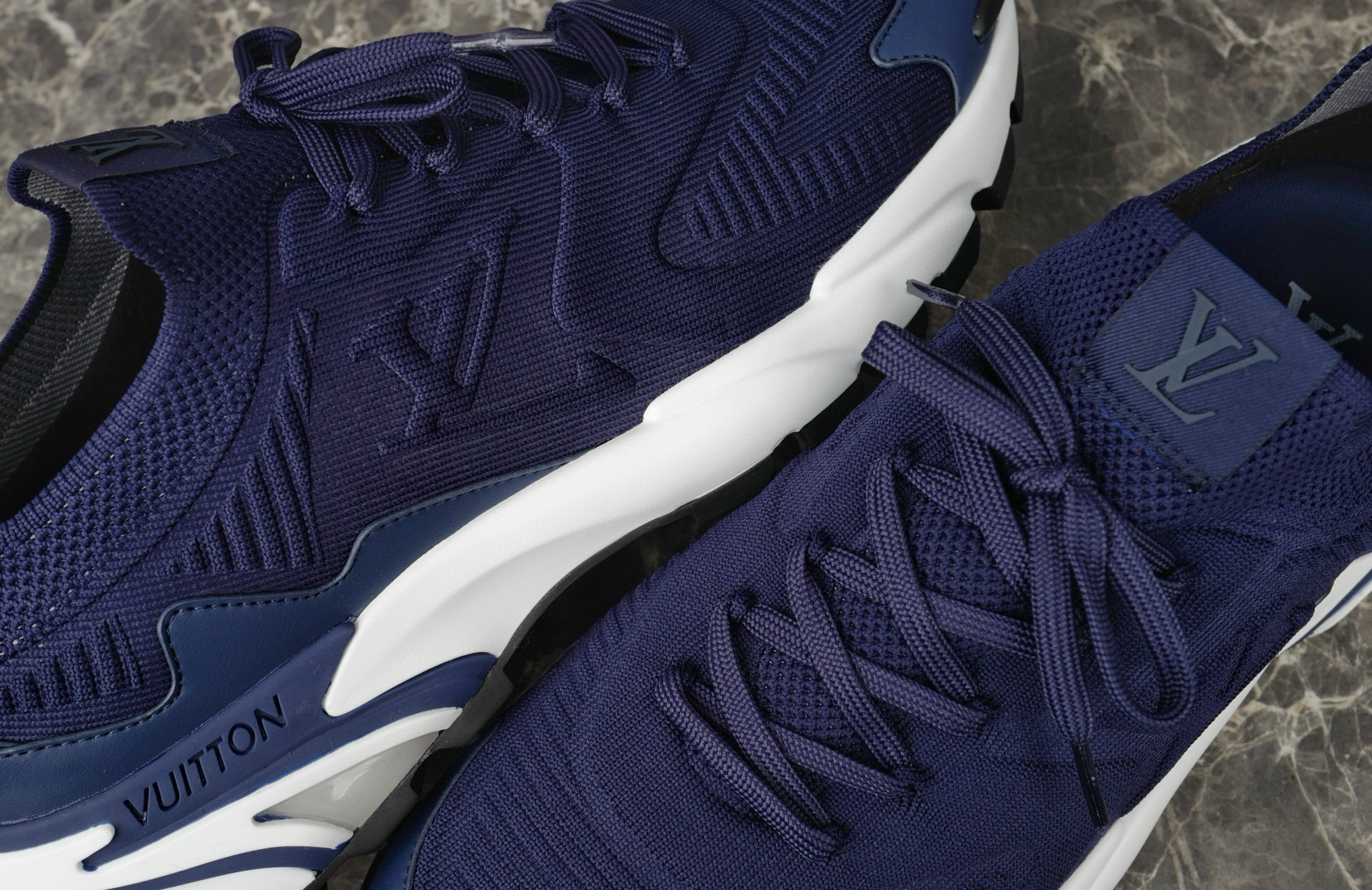 louis-vuitton-sneaker-lsvt1513-6732