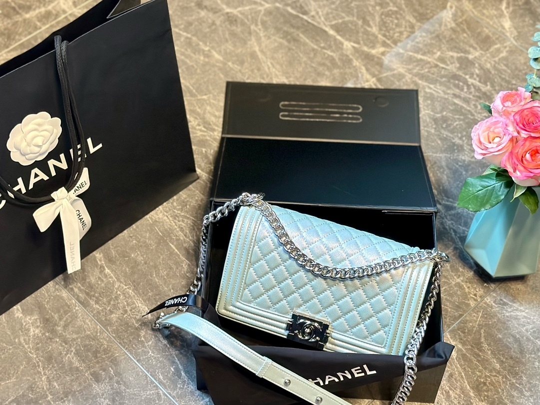 cc-new-arrival-leboy-caviar-leather-size-25-cm-7590