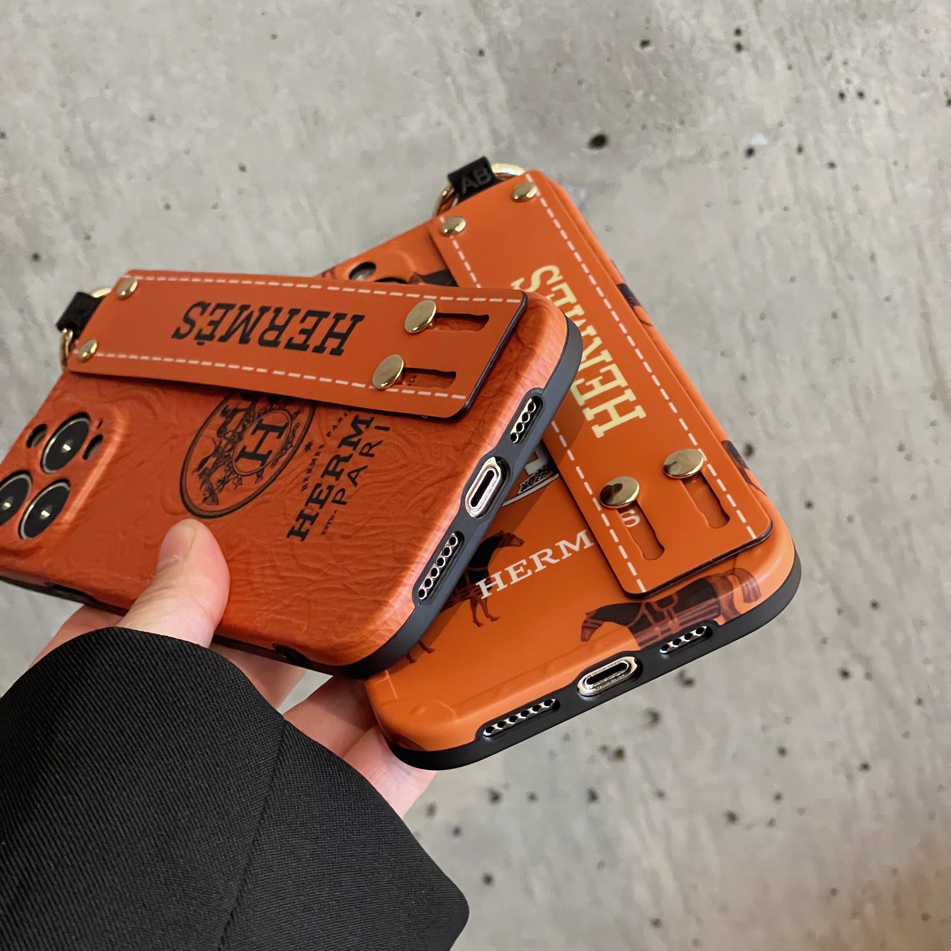 h-wristband-iphone-case-6660