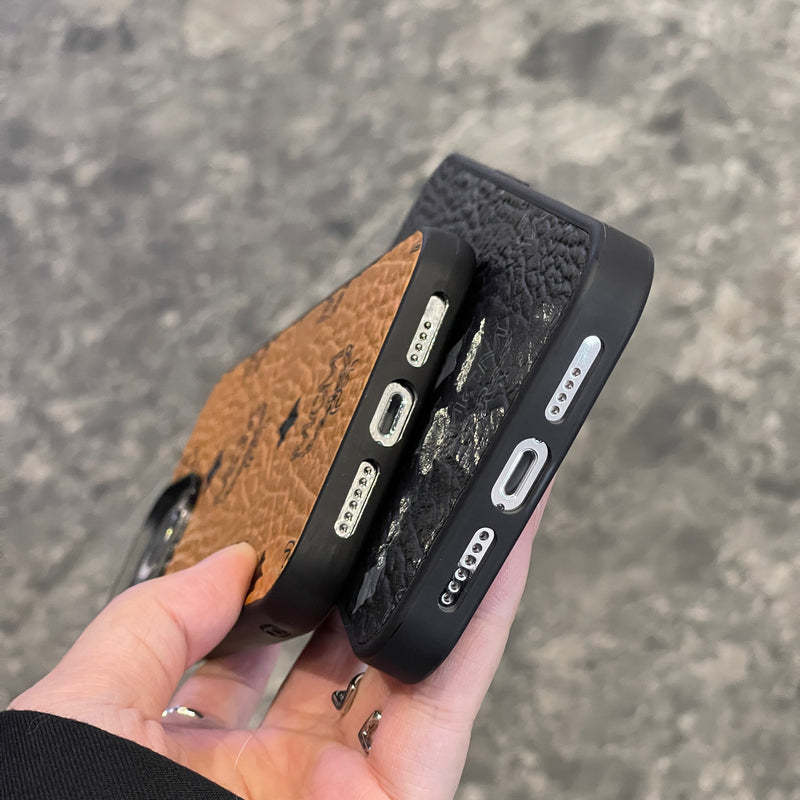 mcm-iphone-case-black-mck240603-6028