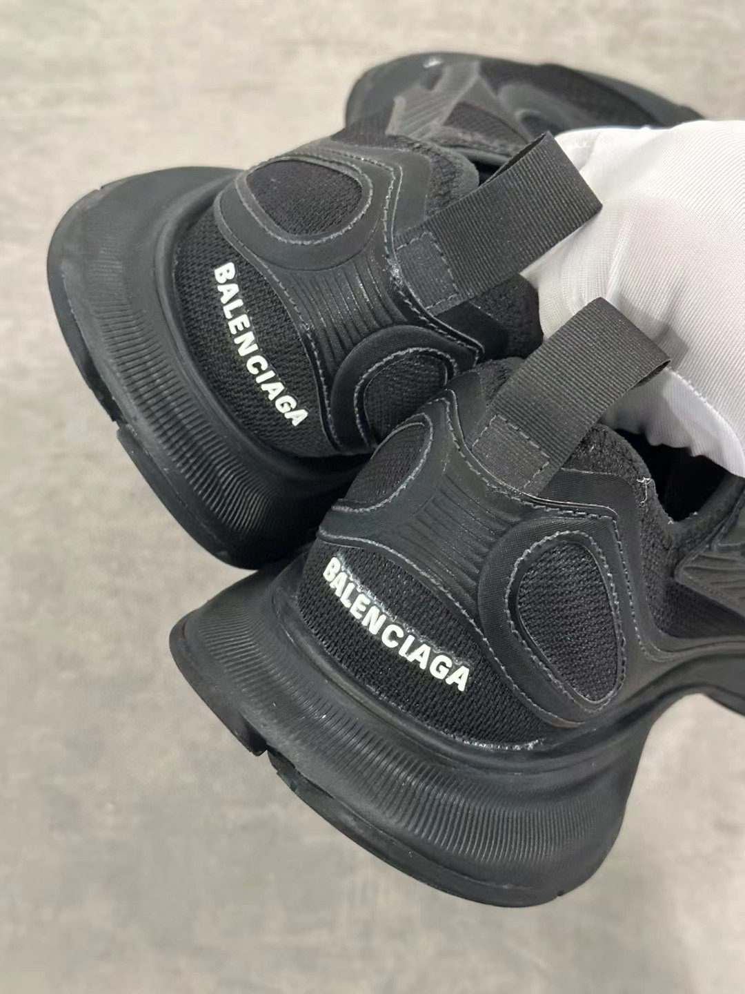 balenciaga-sneaker-blnc1195-2820