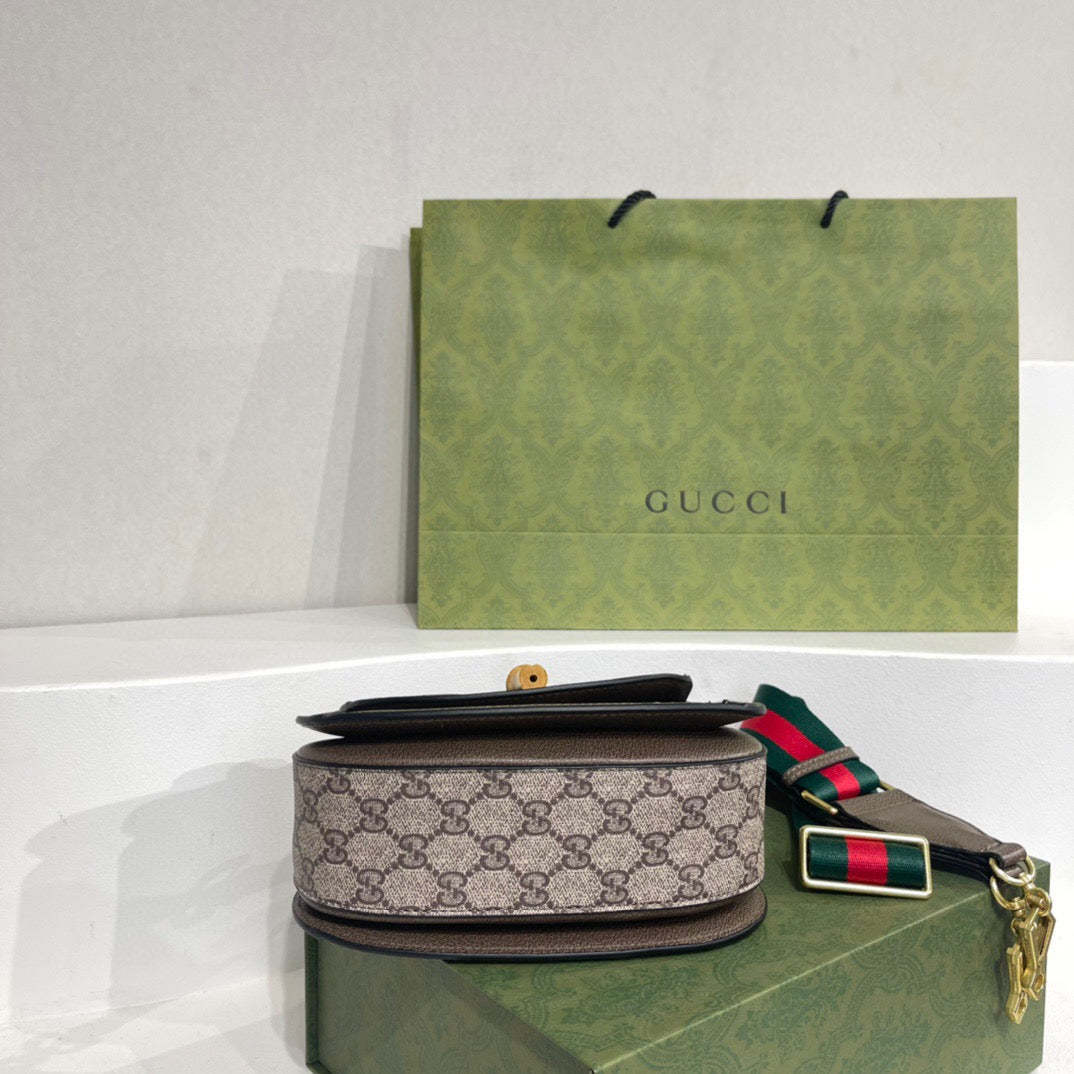 gc379-8-3x5-9x2-8inch-1962