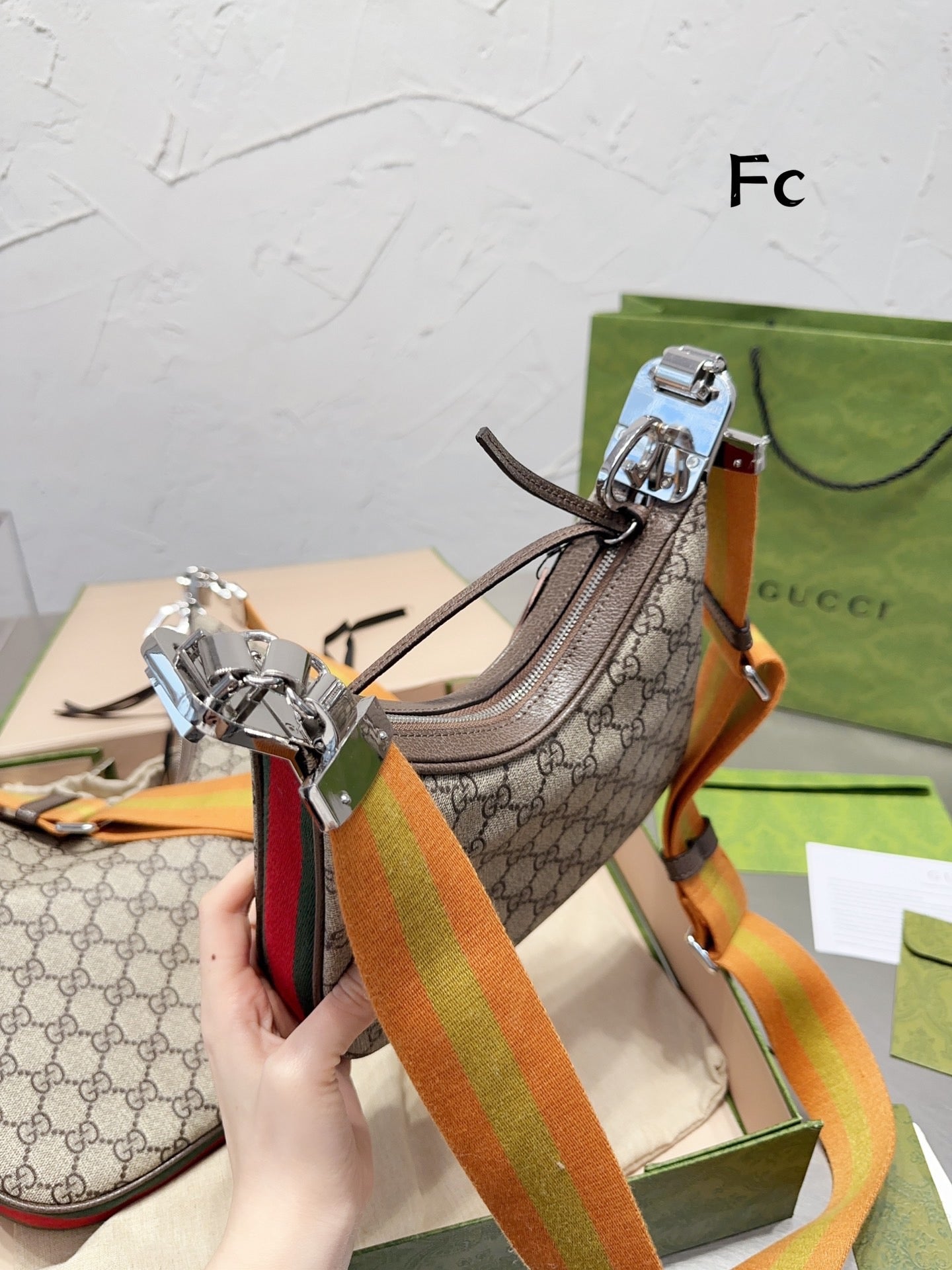 gc484-gc-attache-small-large-shoulder-bag-1539