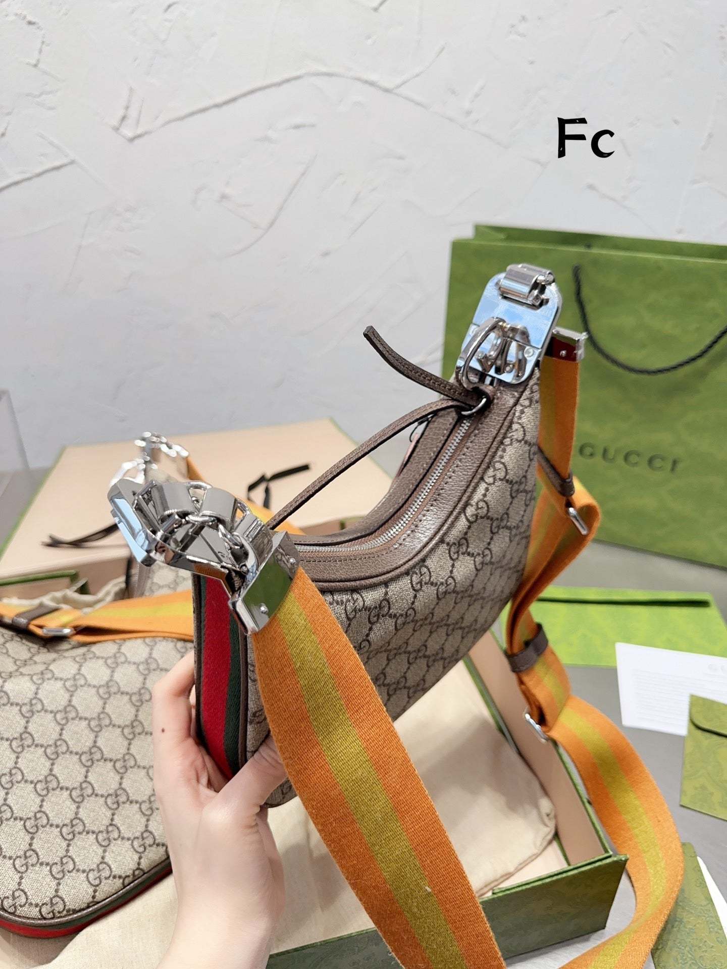 gc484-gc-attache-small-large-shoulder-bag-1539