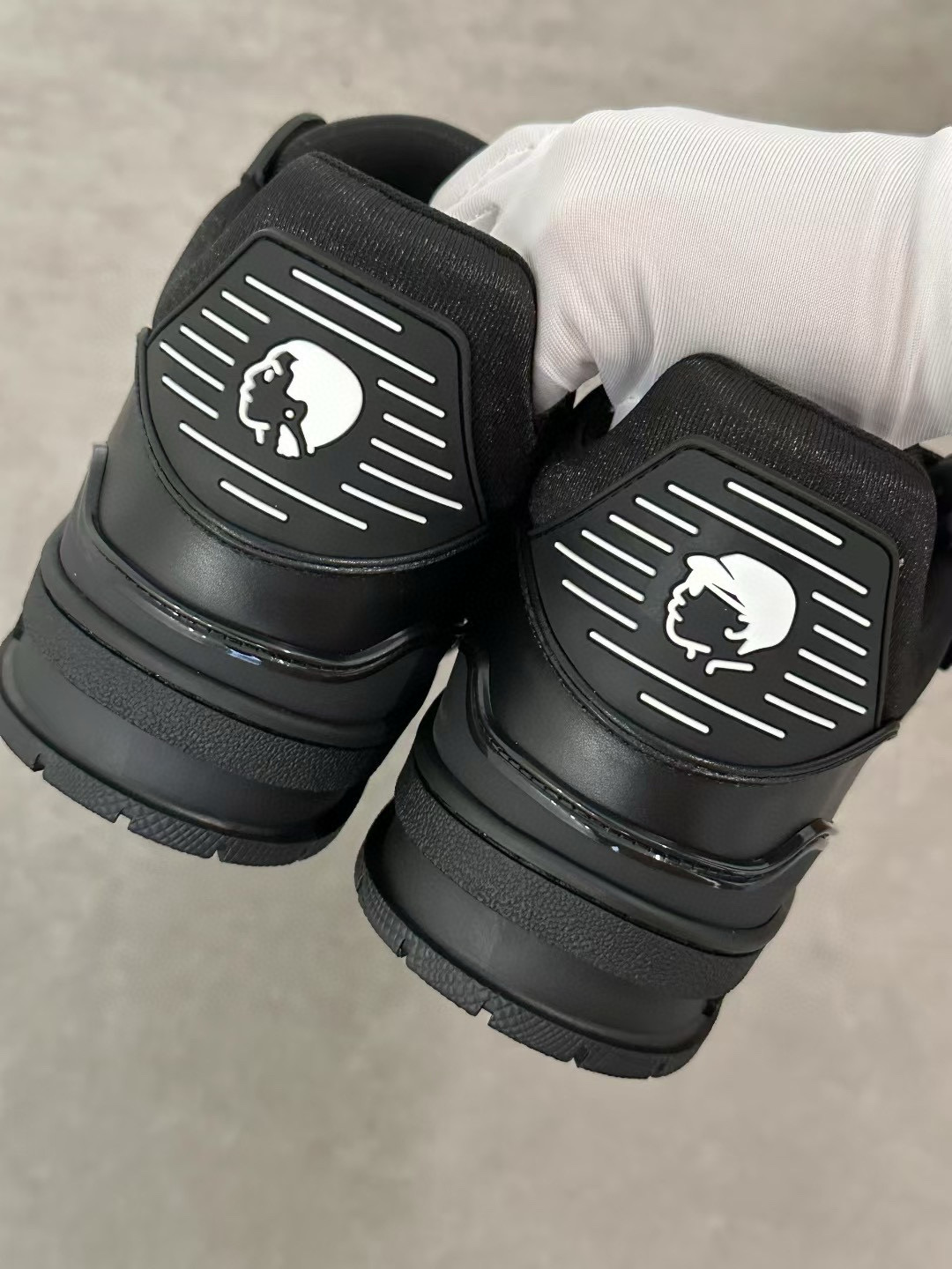 louis-vuitton-sneaker-lsvt1504-2471