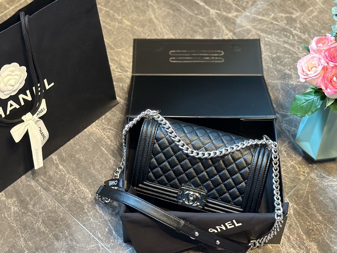 cc-new-arrival-leboy-caviar-leather-size-25-cm-7590