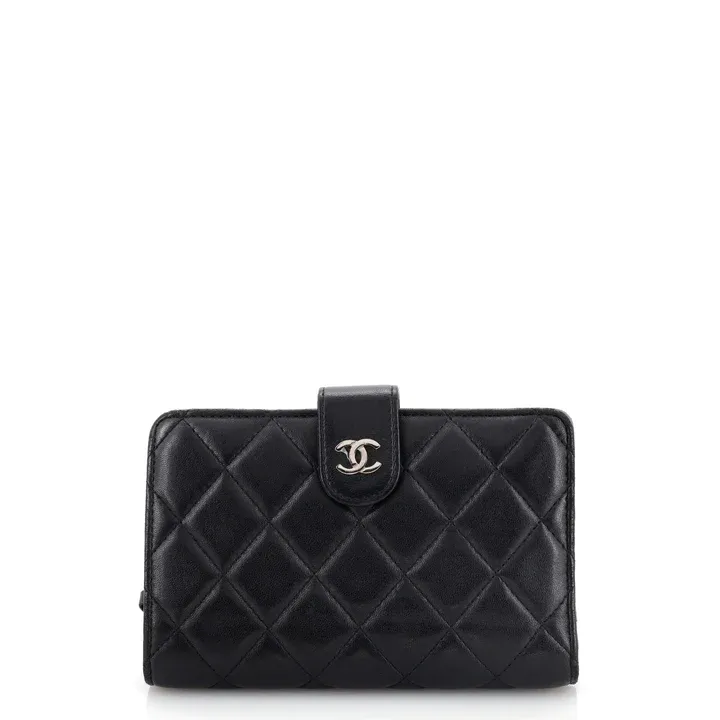 cc-french-wallet-quilted-lambskin-9392