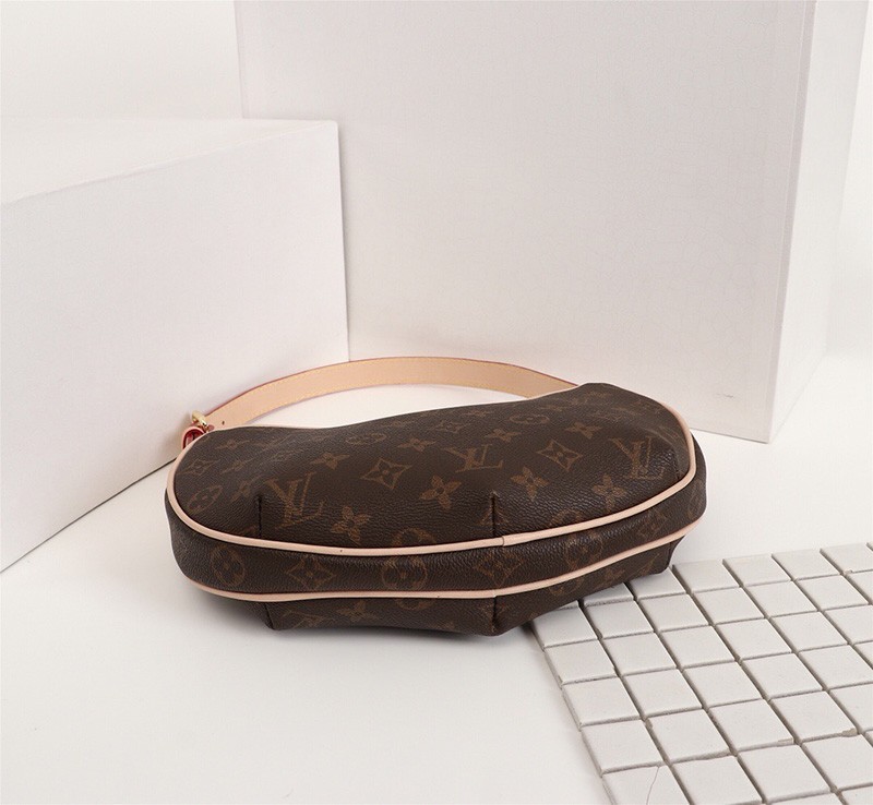 L hot sale M51510 Pochette Croissant Shoulder Bag