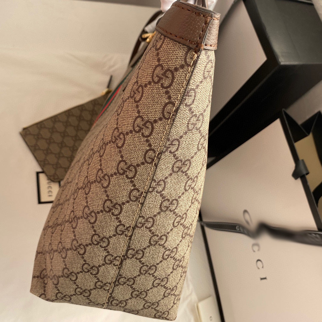 GC257  17.3x13x5.9inch