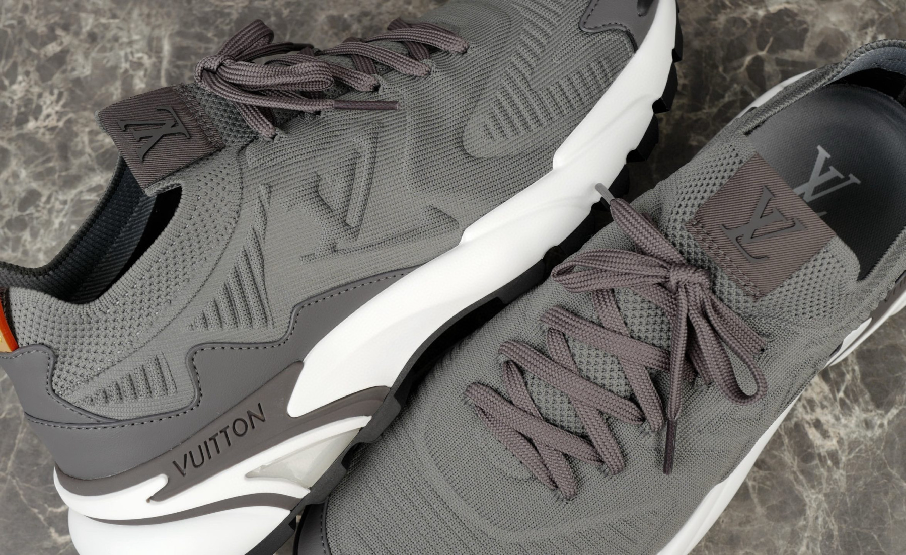 louis-vuitton-sneaker-lsvt1514-7841