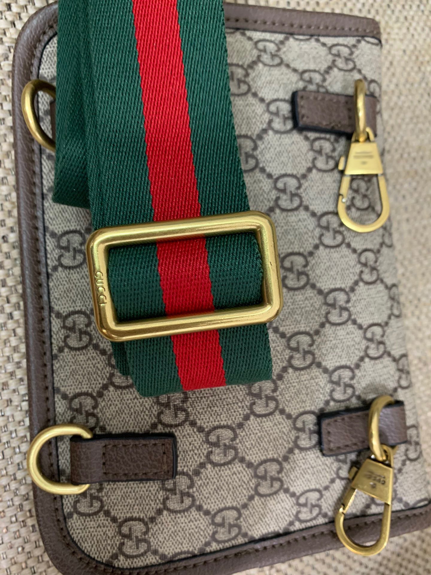 GC269   7.9x5.1x1inch