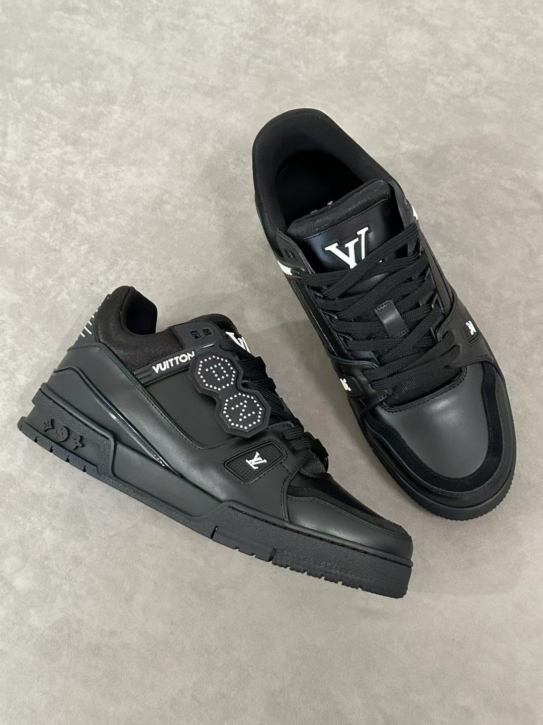 louis-vuitton-sneaker-lsvt1504-2471