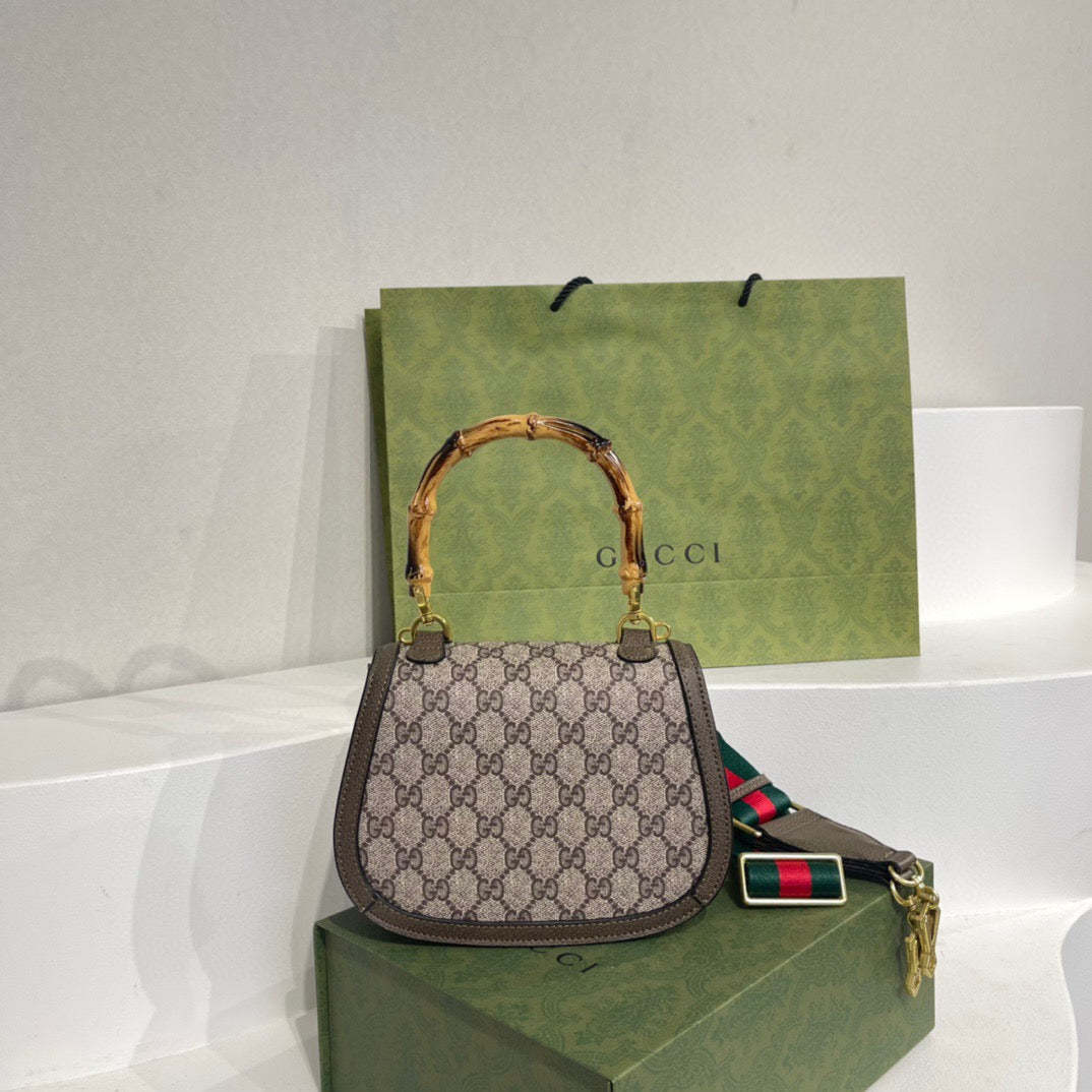 gc379-8-3x5-9x2-8inch-1962