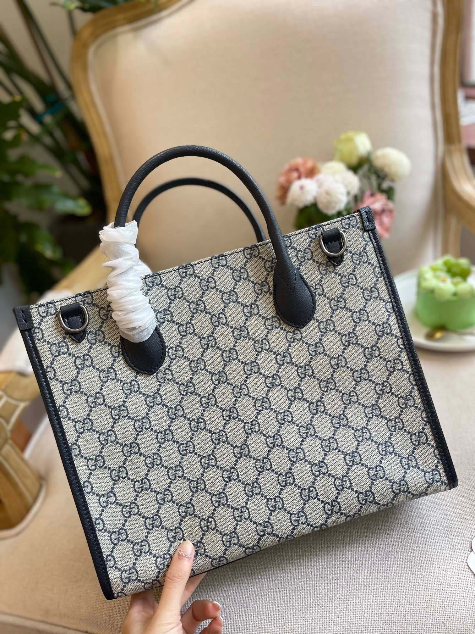 gc460-mini-small-tote-bag-with-interlockinggg-462