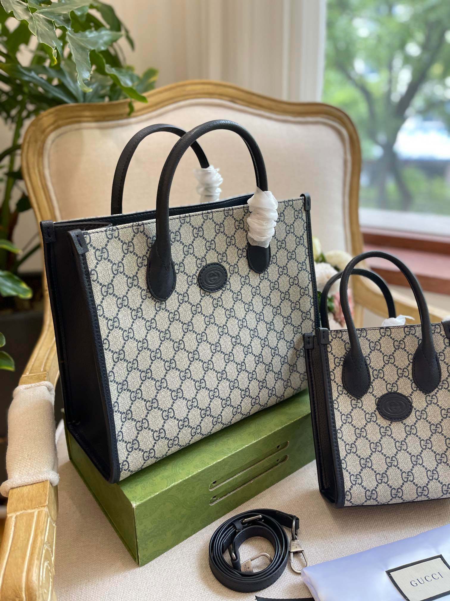 gc460-mini-small-tote-bag-with-interlockinggg-462