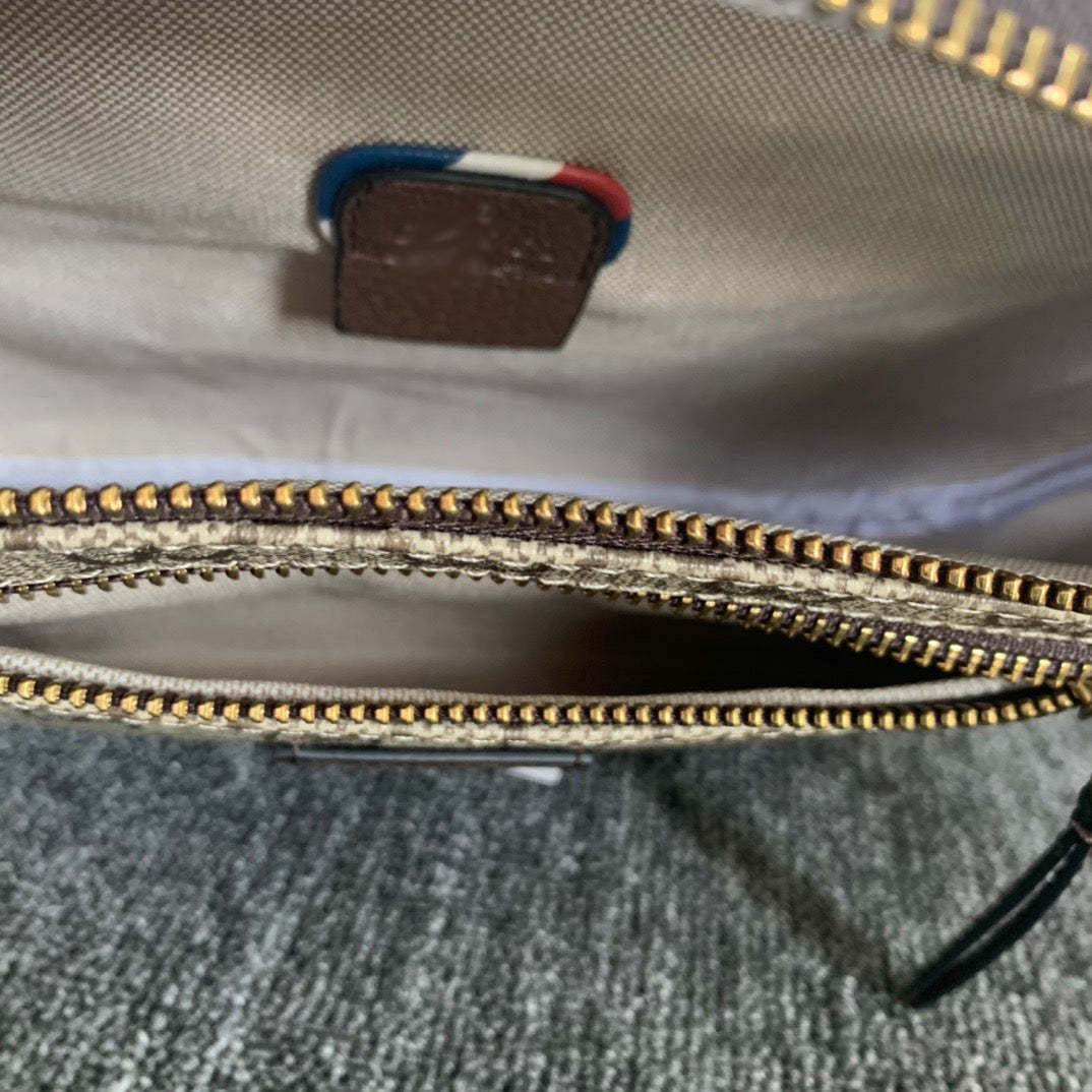 GC270  11x7.1x3.2inch