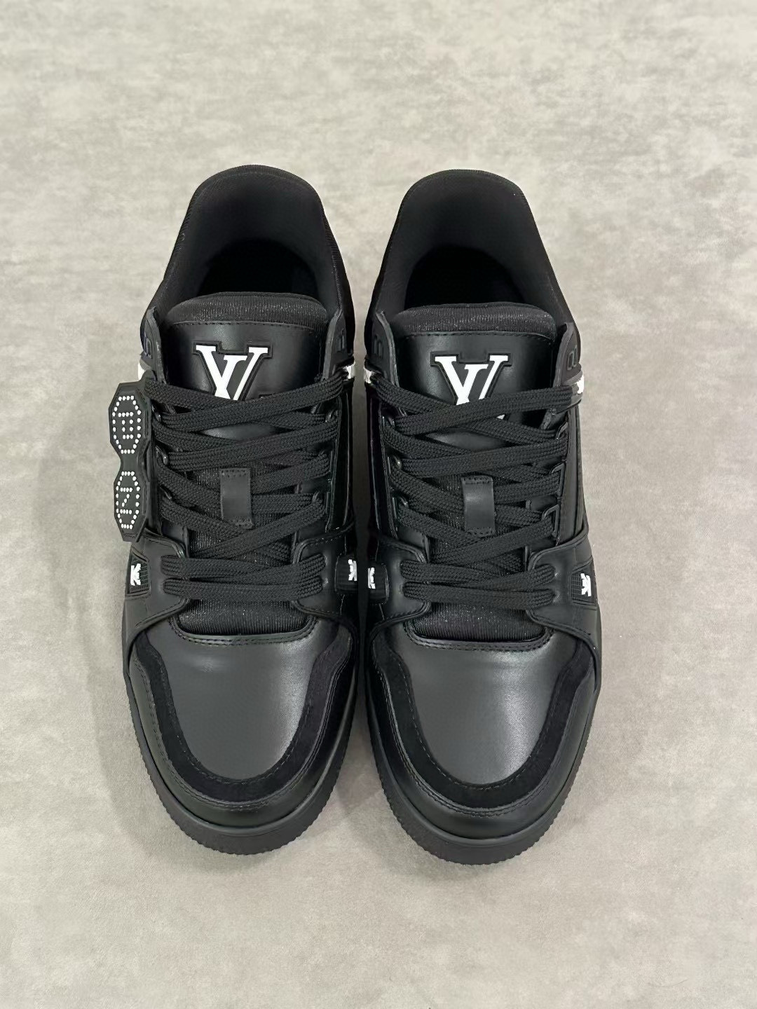 louis-vuitton-sneaker-lsvt1504-2471