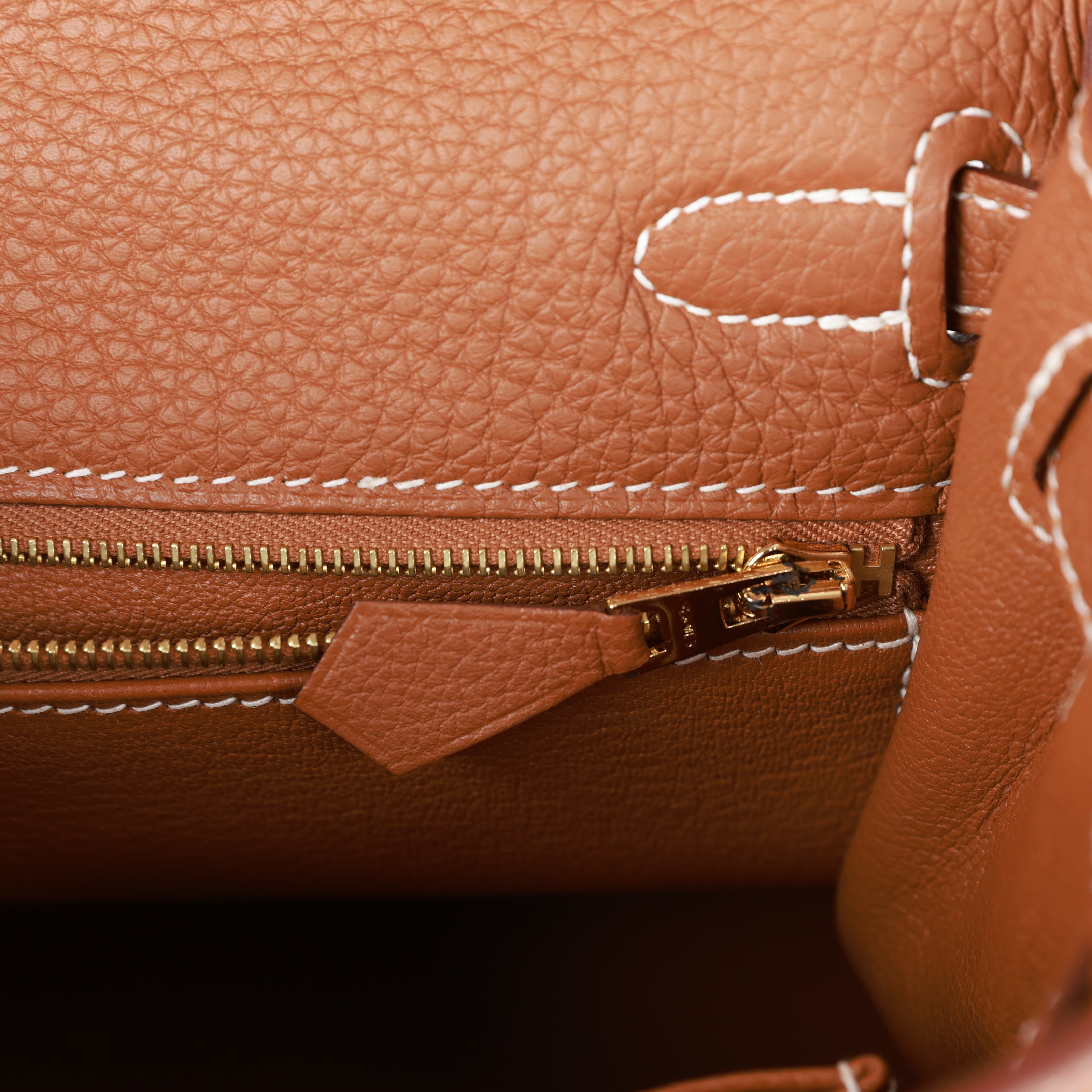 H Kelly Retourne 25 Gold Togo Gold Hardware