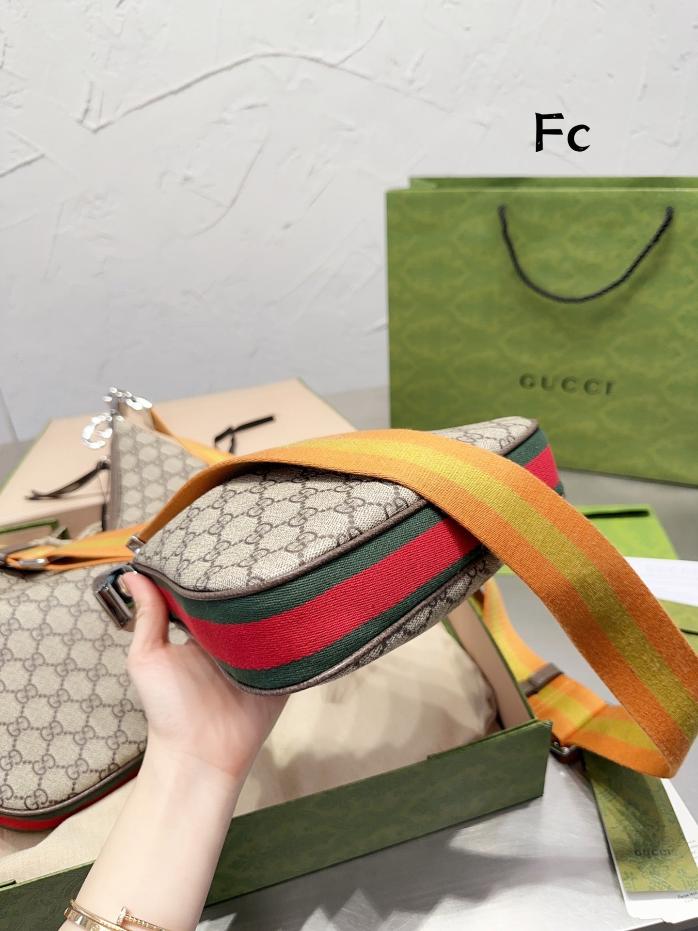 gc484-gc-attache-small-large-shoulder-bag-1539