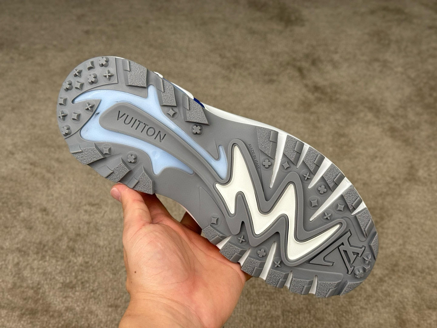 louis-vuitton-sneaker-lsvt1509-1477
