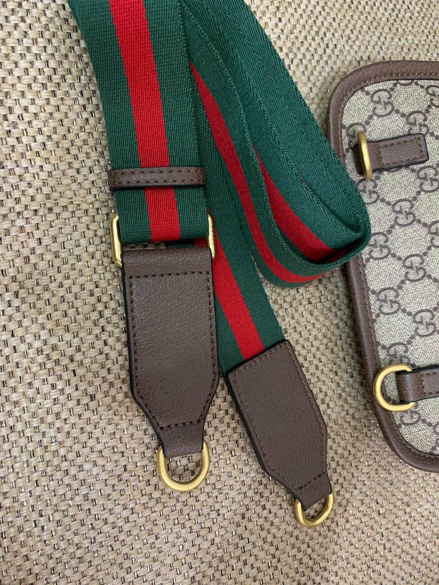 GC269   7.9x5.1x1inch