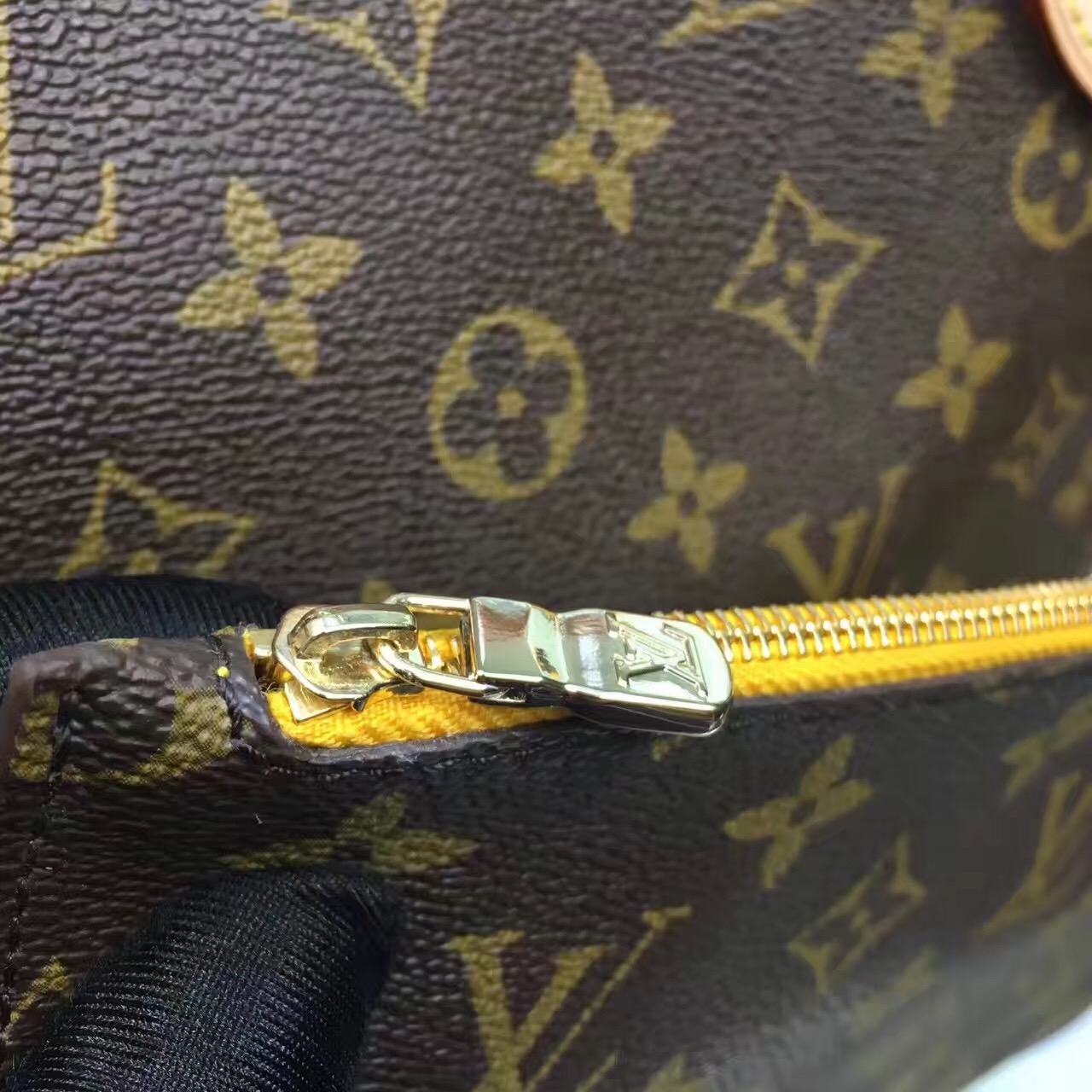 L-bag Neverfull MM Bag Monogram Canvas M40997