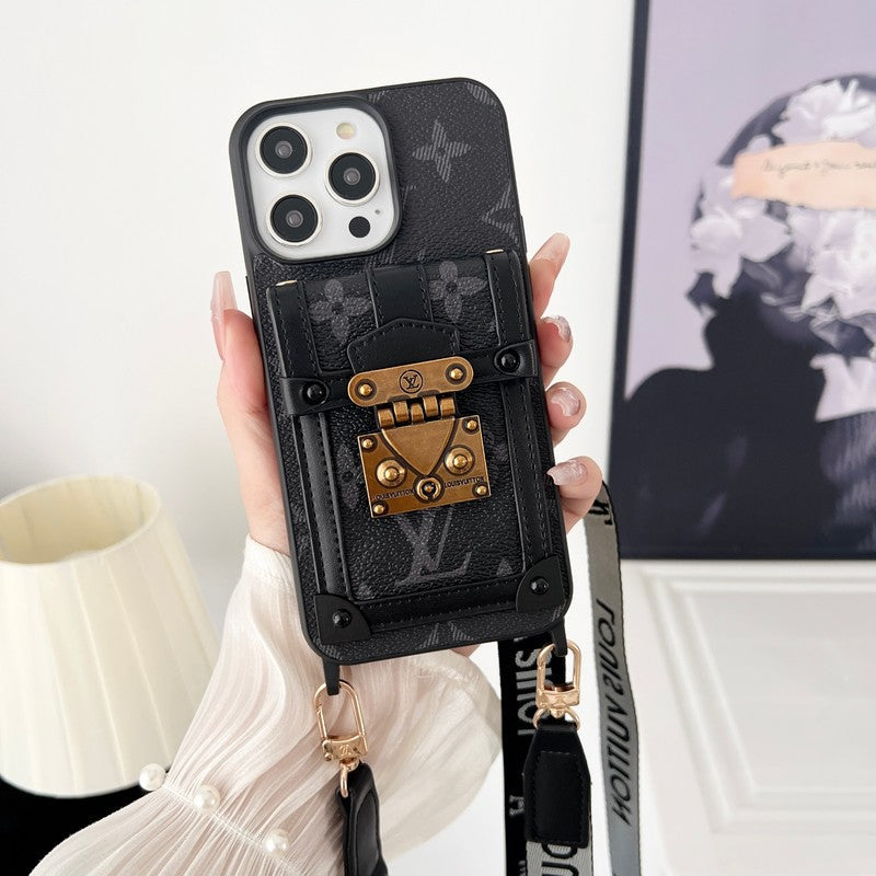 lou-black-white-crossbody-chain-iphone-case-8390