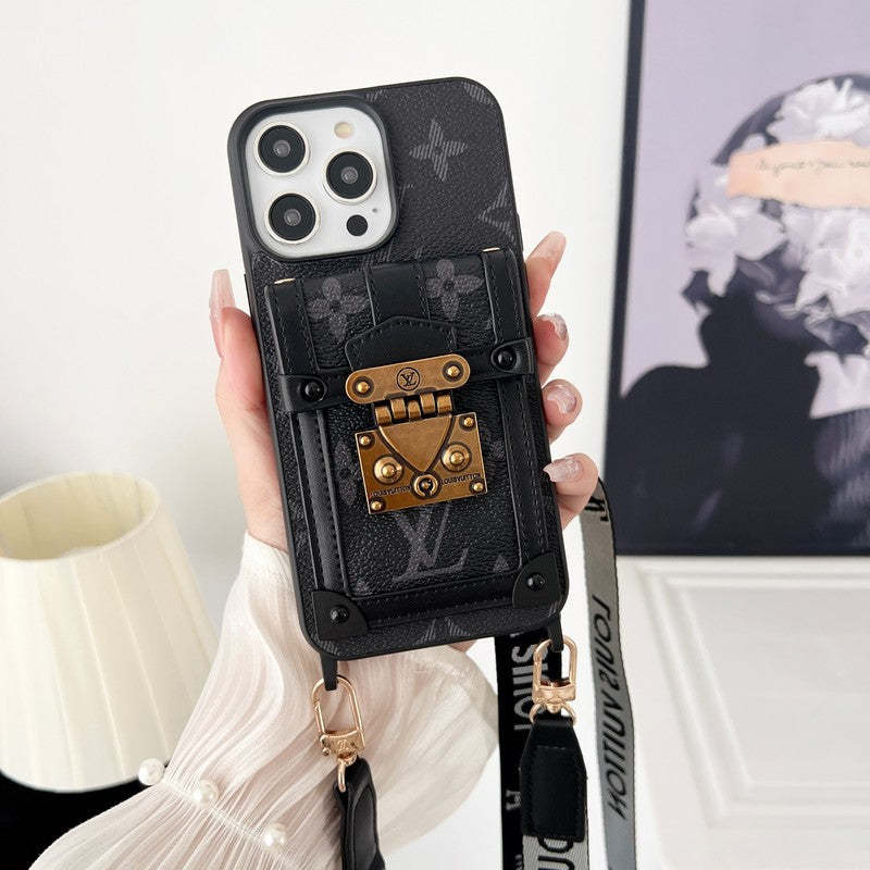 lou-black-white-crossbody-chain-iphone-case-8390