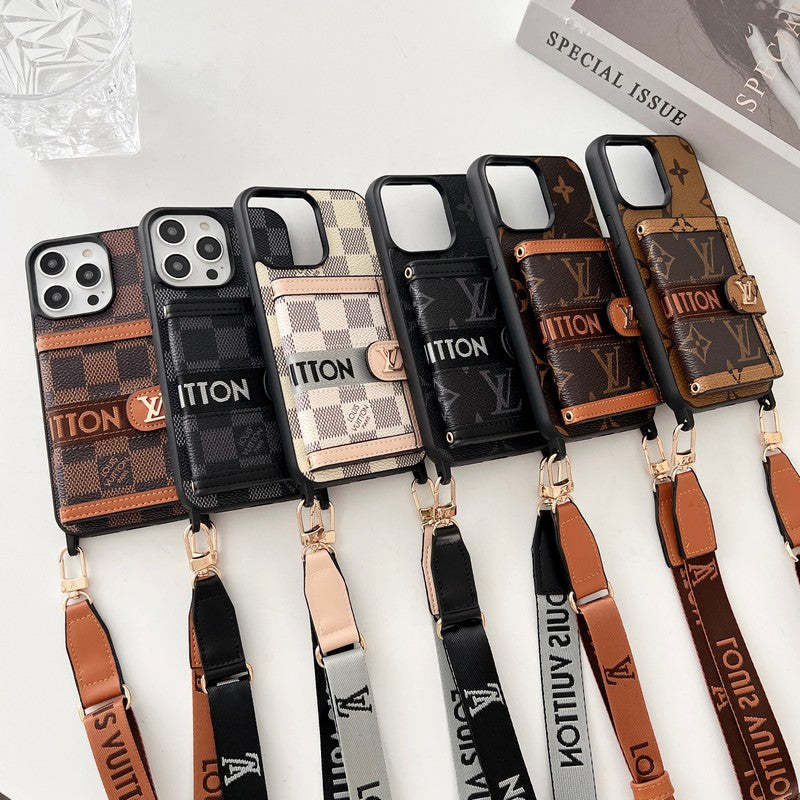 lou-card-bag-chain-black-white-iphone-case-3863