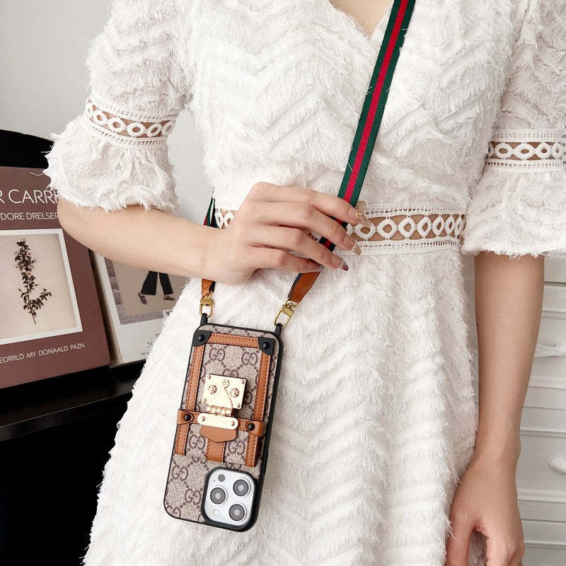 gg-card-bag-chain-classic-iphone-case-8709